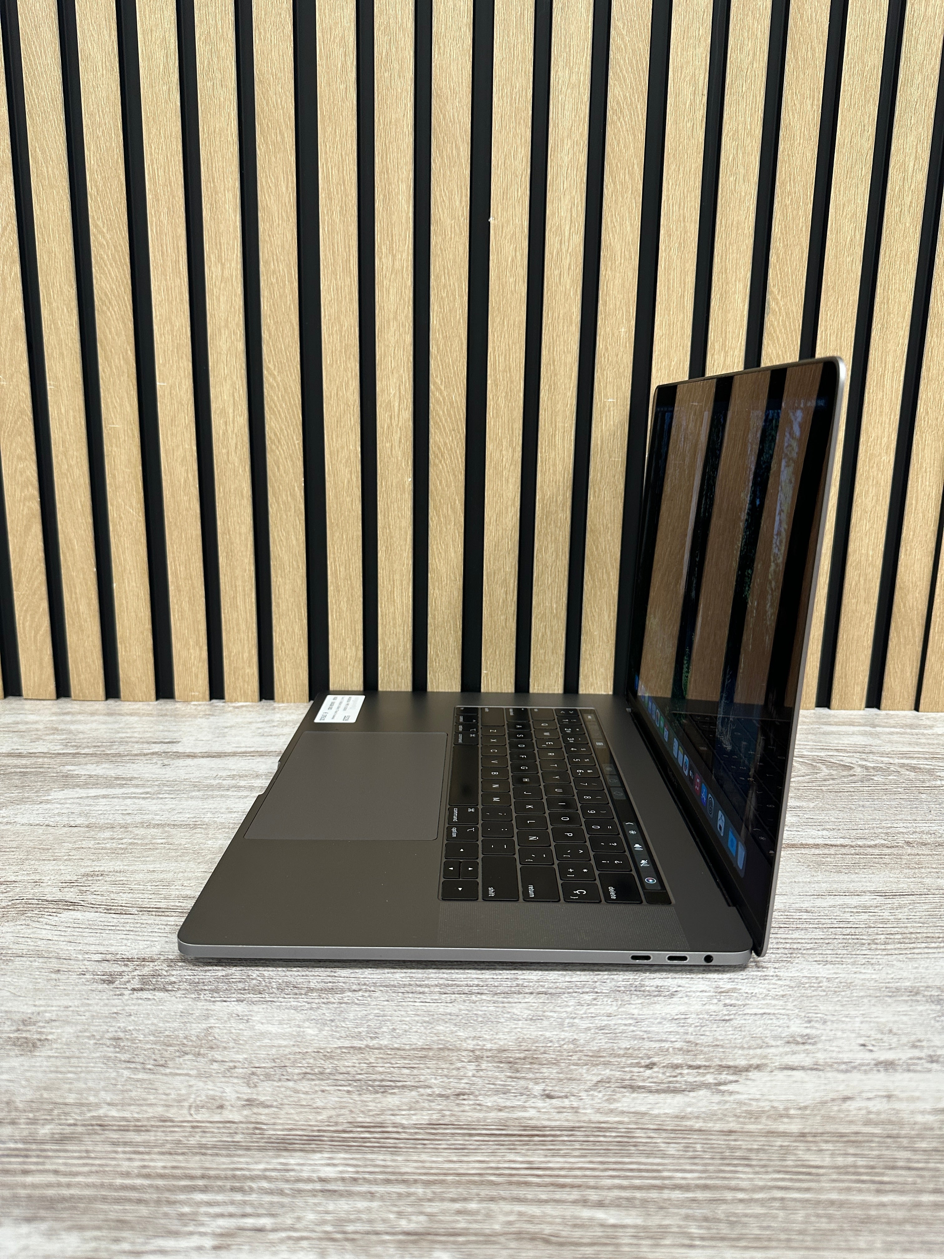 MacBook PRO 15 2018 Core i7 16GB 500GB SSD