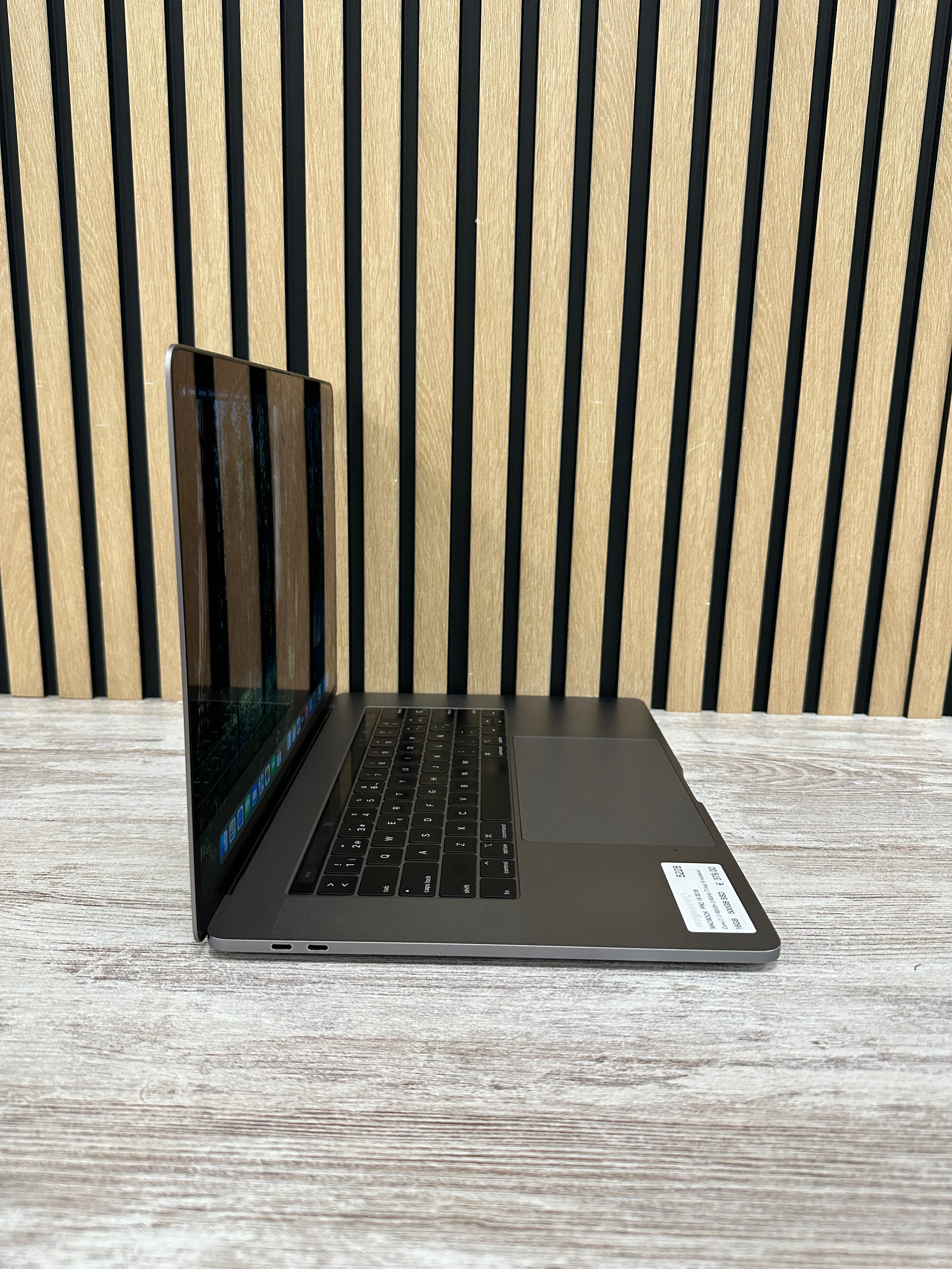 MacBook PRO 15 2018 Core i7 16GB 500GB SSD