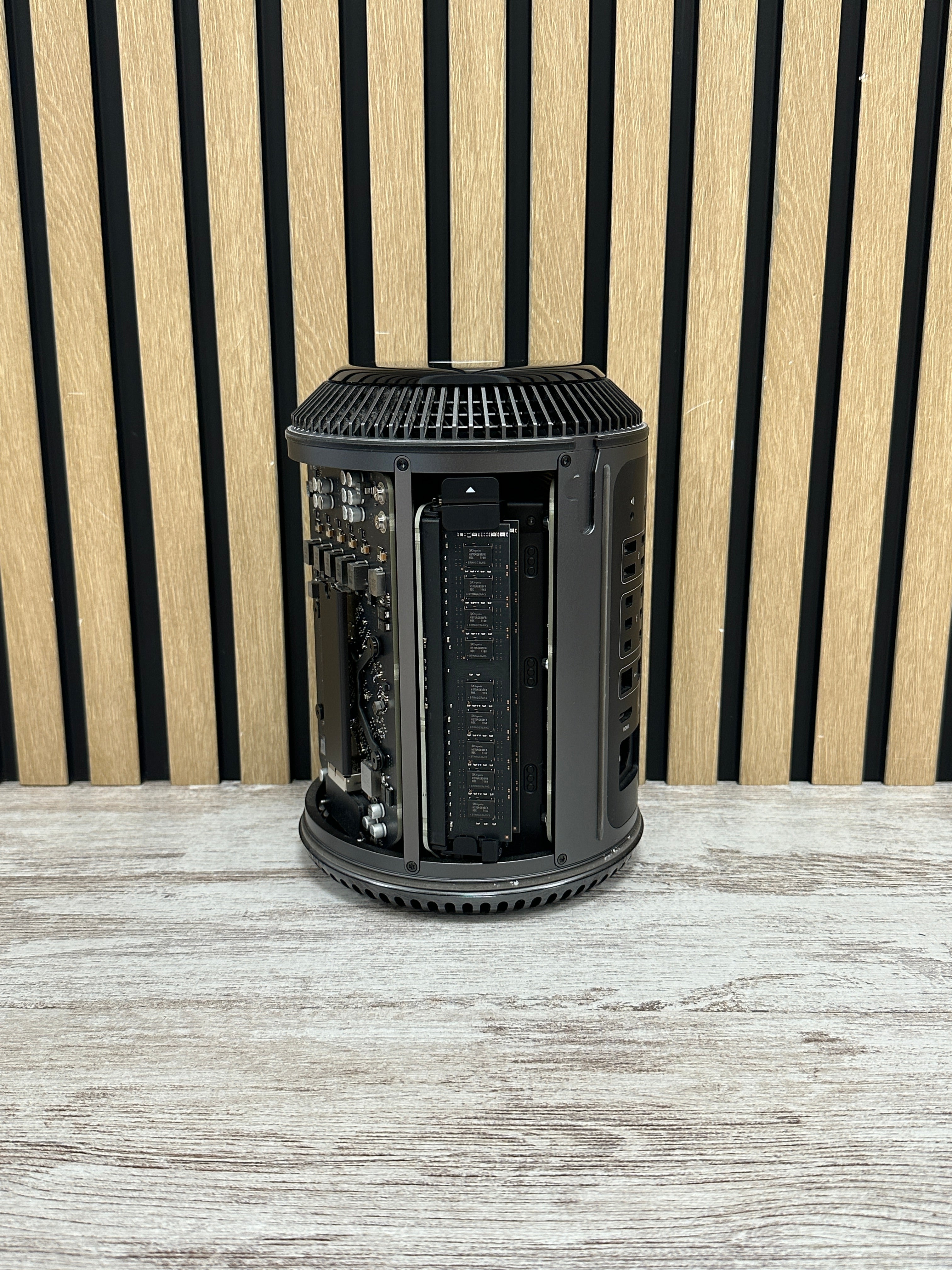 Mac Pro 2013 D700 Xeon E5-2970v2 2.7GHz (Total: 12 núcleos) 32GB 500GB SSD