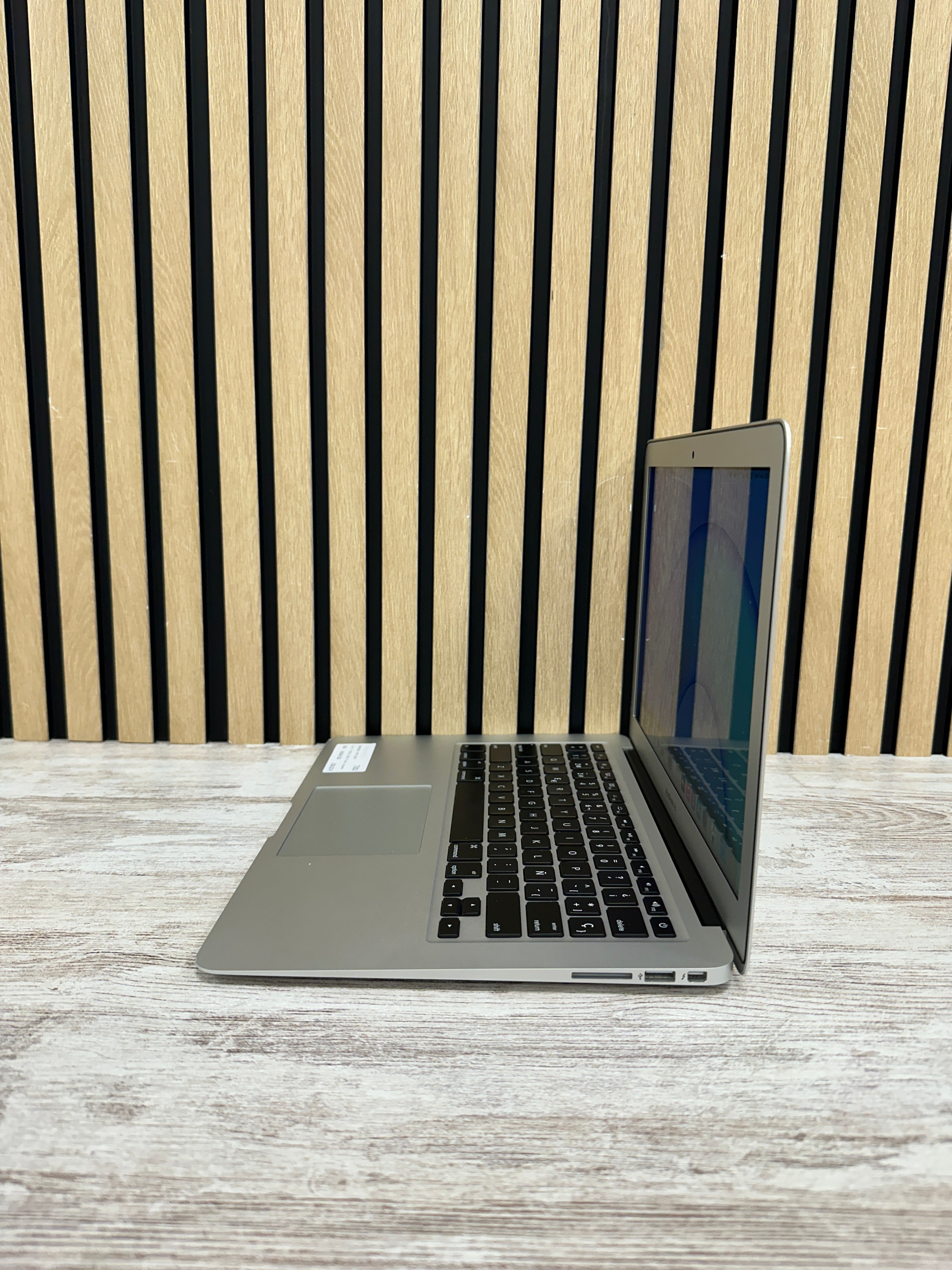 MacBook Air 13" 2017 i7 8GB 500GB SSD