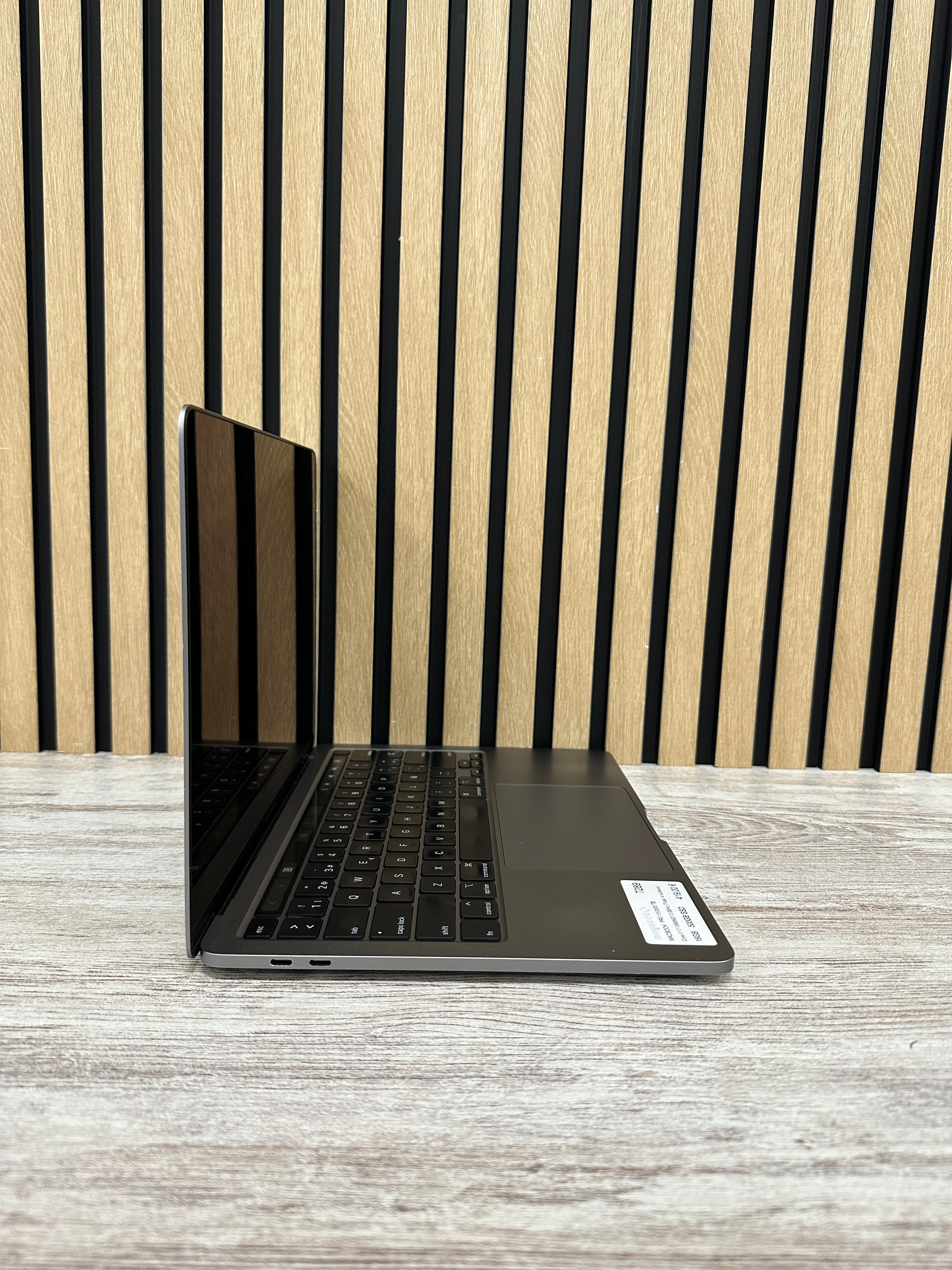PRO 13 2020 TB Core i7 i7-1068NG7 2.3GHz (Total: 4 núcleos) 16GB 500GB SSD