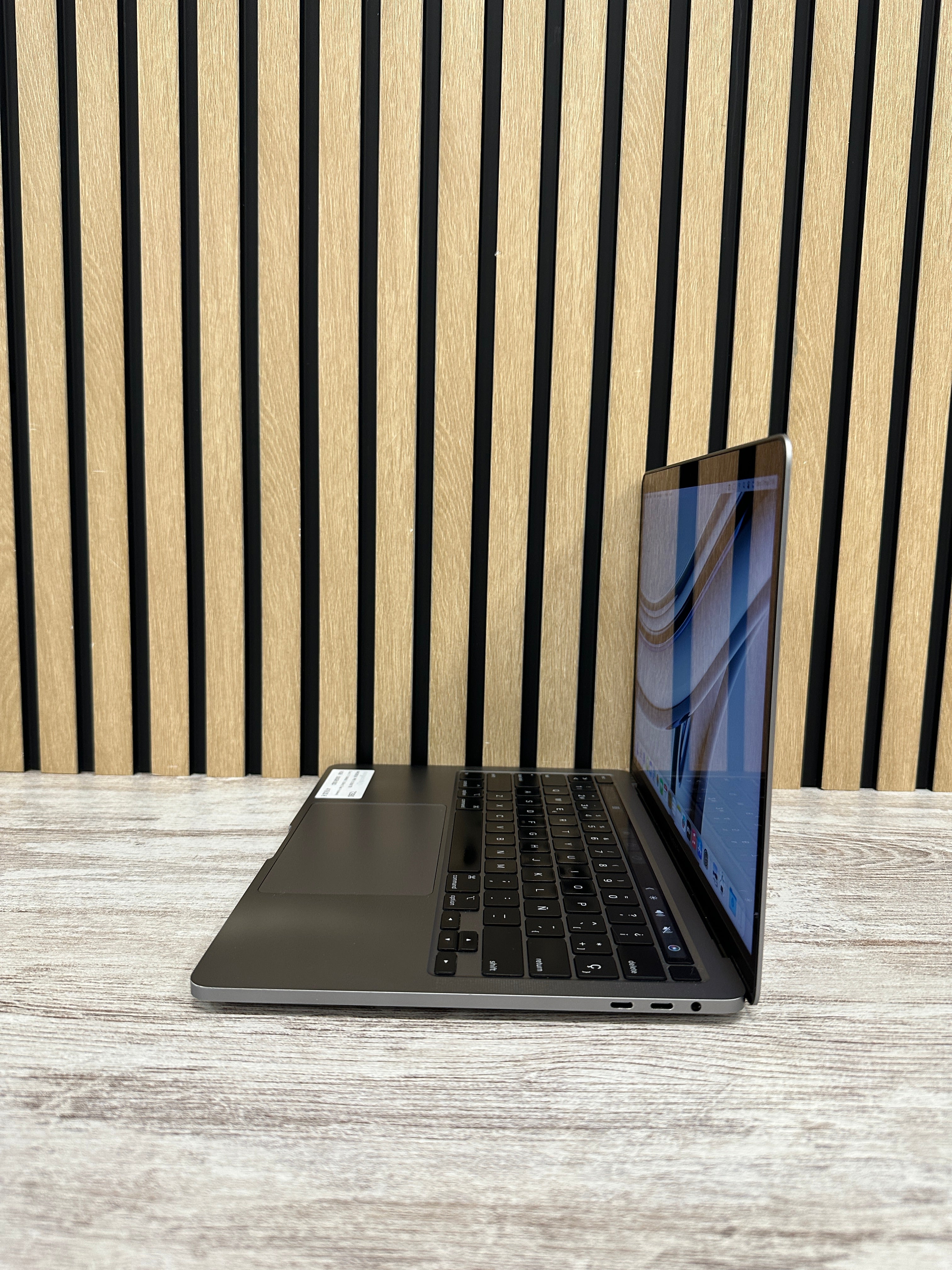 PRO 13 2020 TB Core i7 i7-1068NG7 2.3GHz (Total: 4 núcleos) 16GB 500GB SSD
