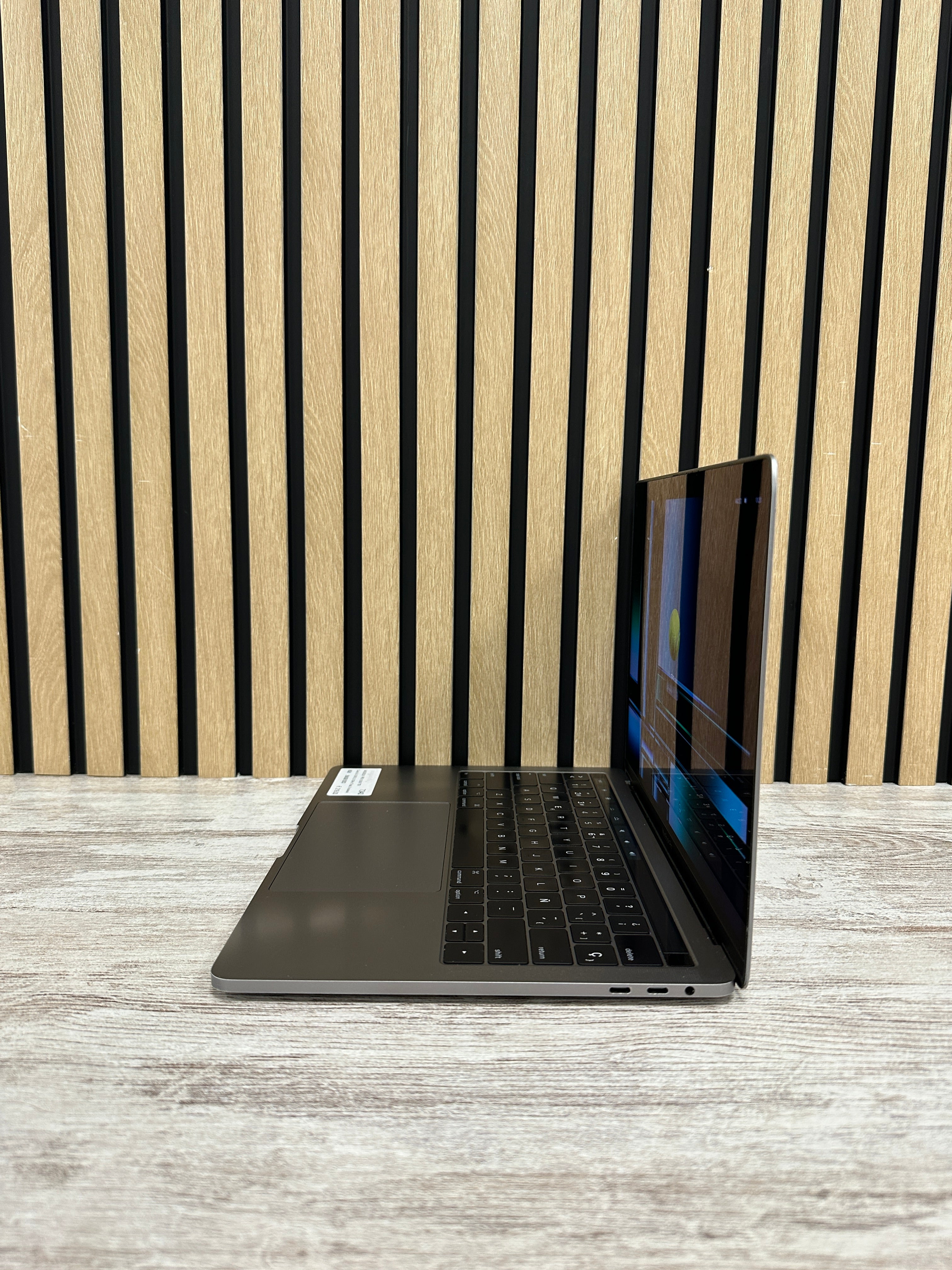 MacBook Pro 13" 2017 TB i5 8GB 256GB SSD - Moyacell