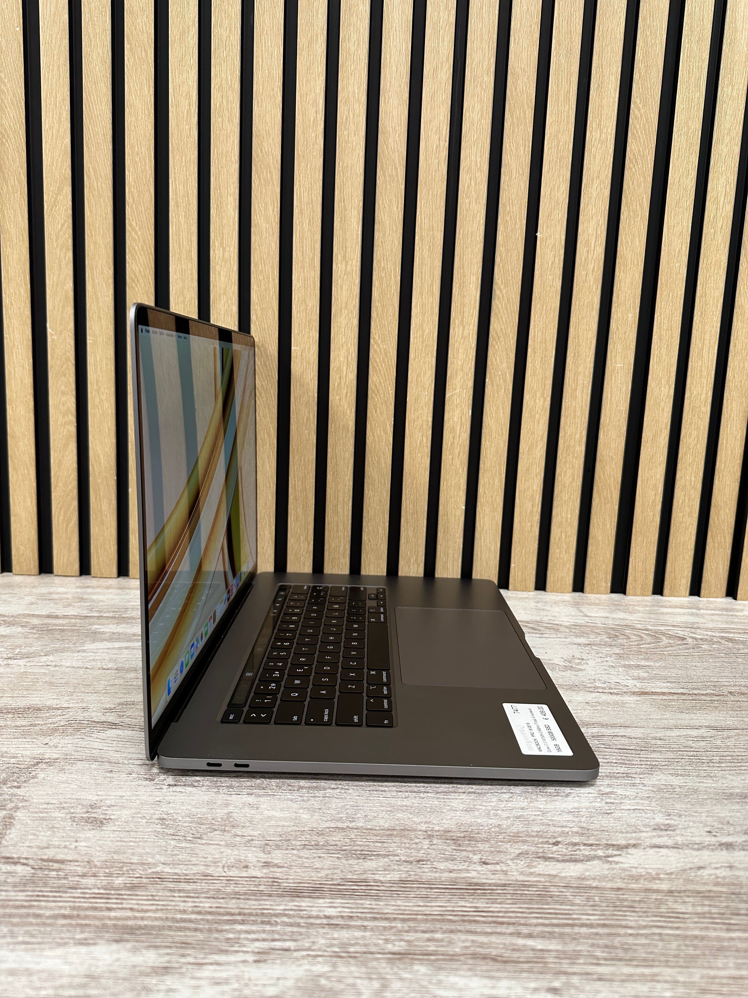 MacBook Pro 16 2019 Core i7 i7-9750H 2.6GHz (Total: 6 núcleos) 16GB 500GB SSD