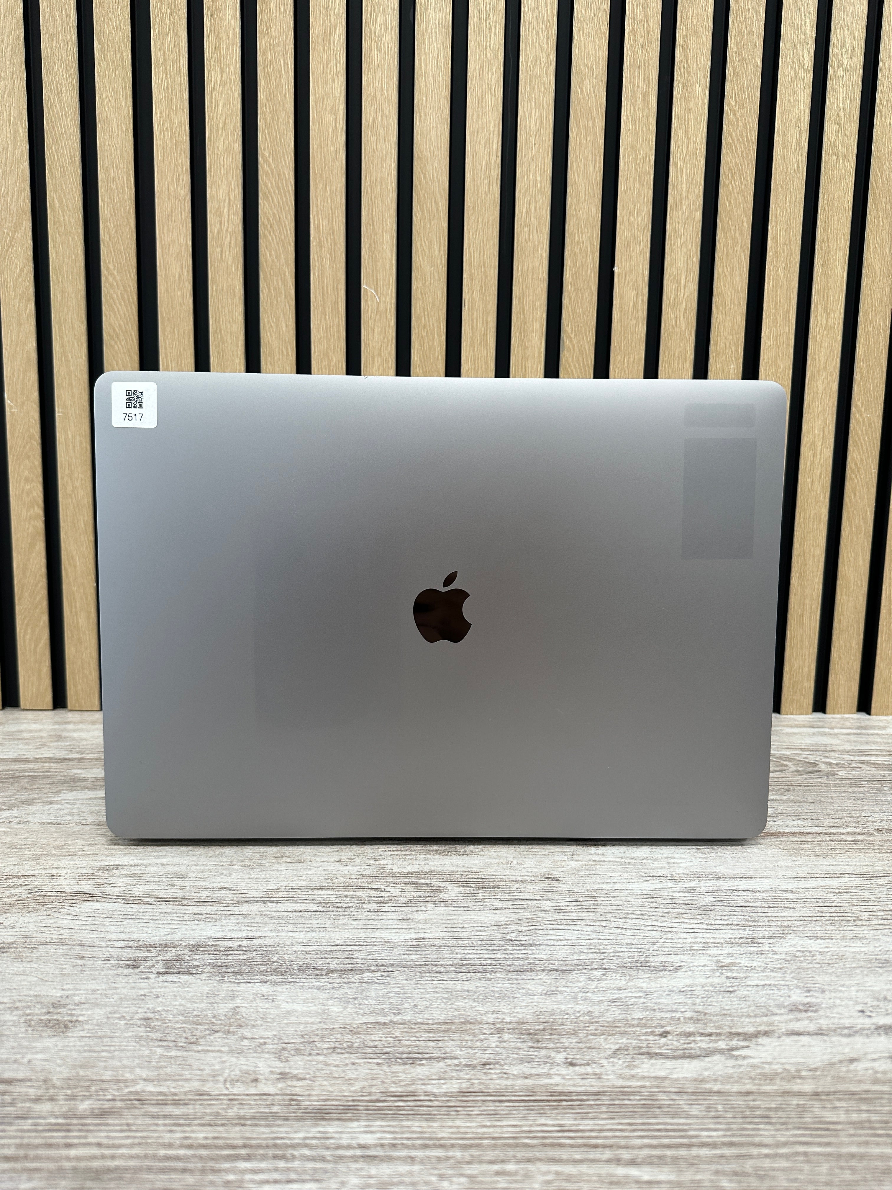 MacBook Pro 16" 2019 i7 16GB 500GB SSD