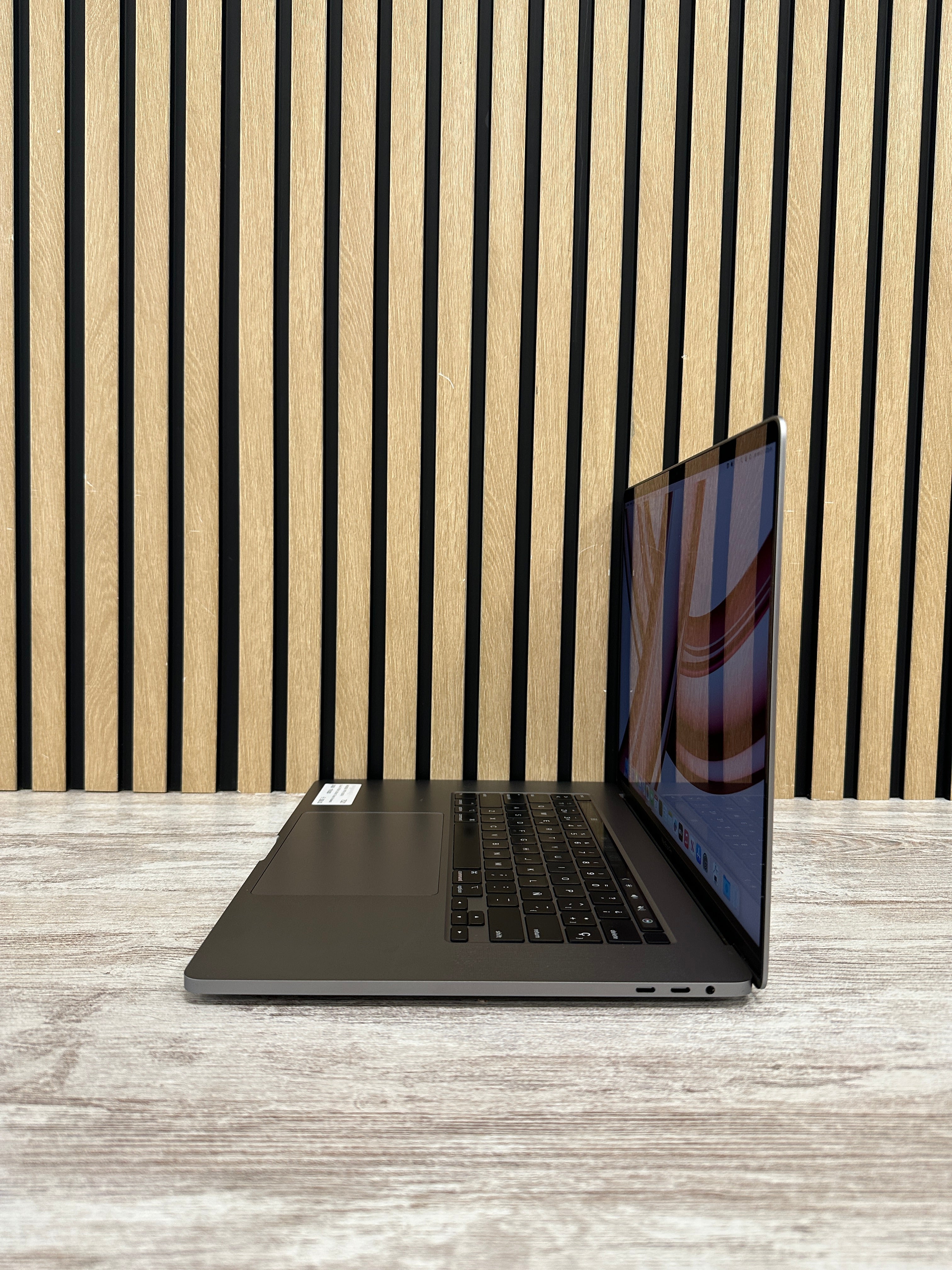 MacBook Pro 16" 2019 i7 32GB 1TB SSD