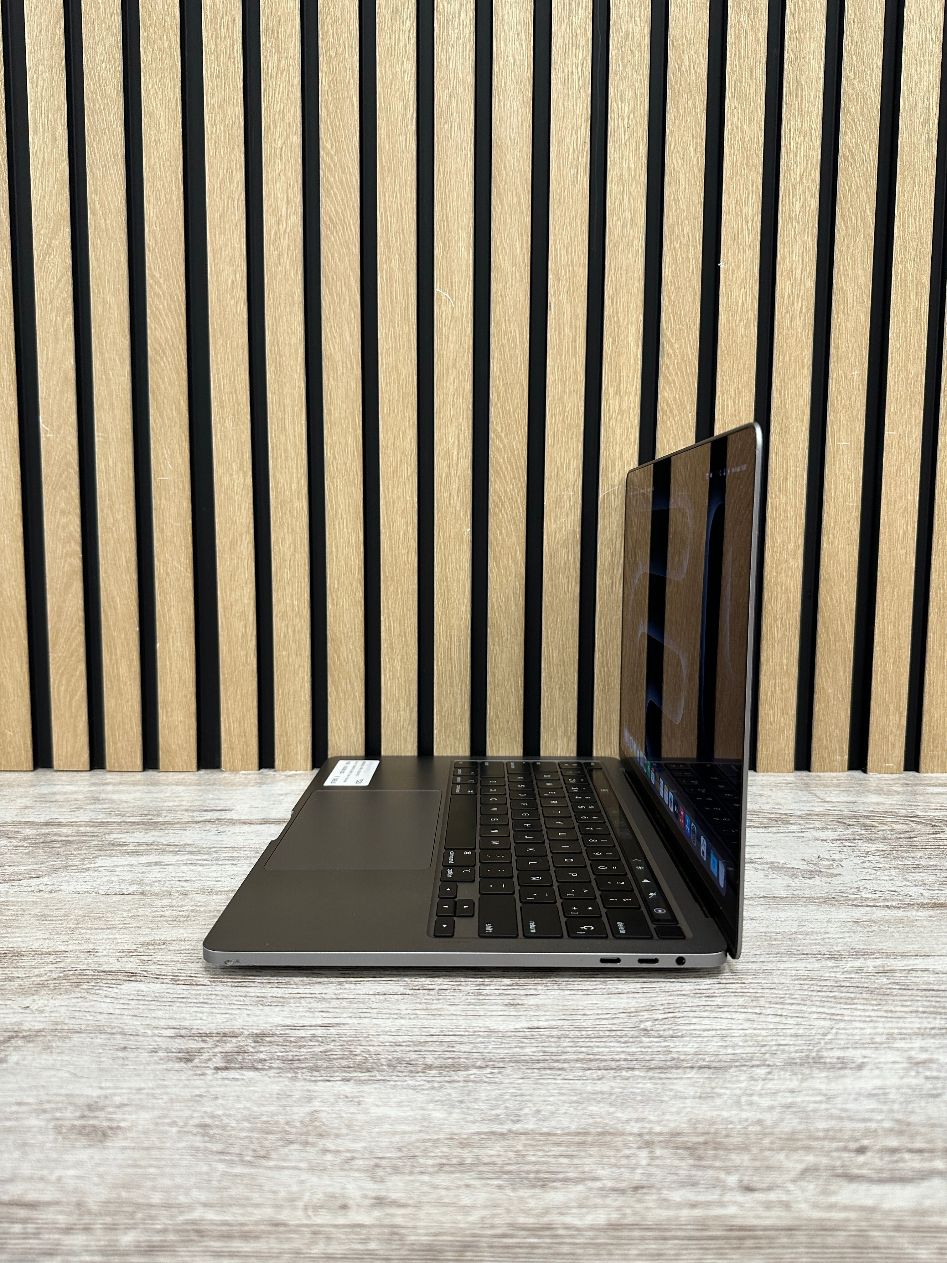 MacBook Pro 13" 2020 TB i5 16GB 500GB SSD