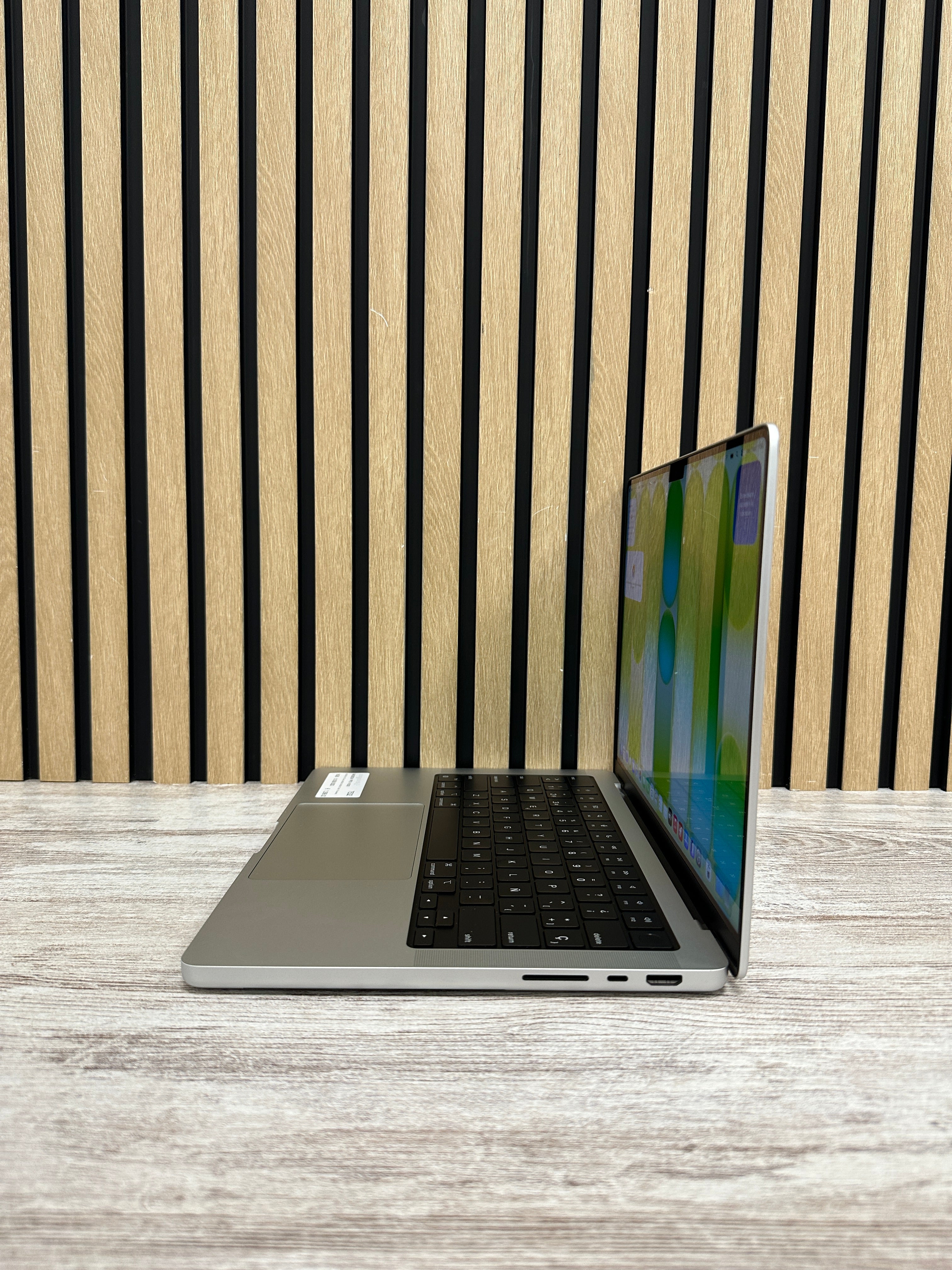 MacBook Pro 14" 2023 M2 16GB 512GB SSD