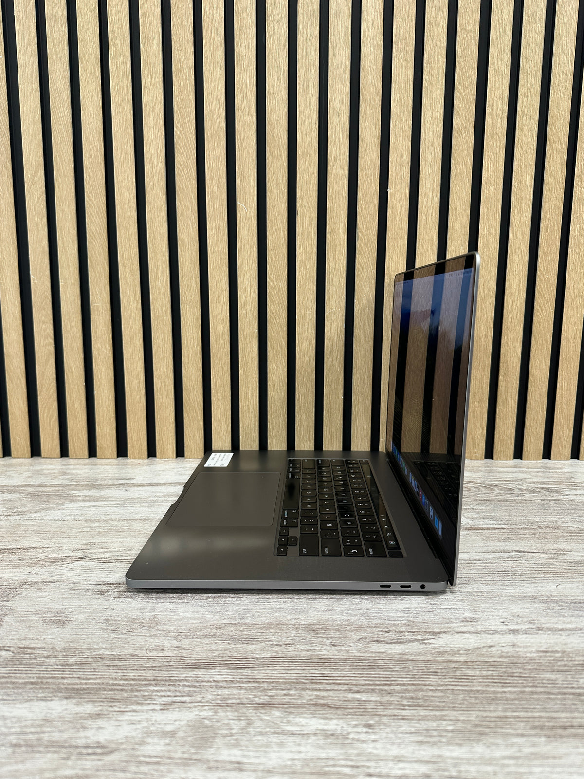 MacBook Pro 16" 2019 i9 32GB 1TB SSD - Moyacell