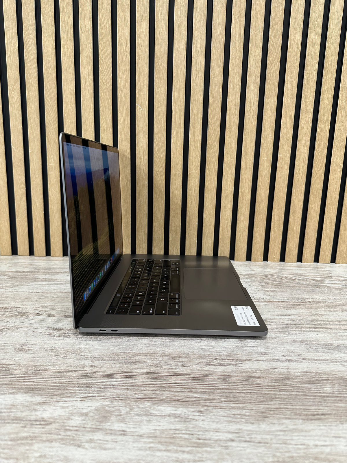 MacBook Pro 16" 2019 i9 32GB 1TB SSD - Moyacell