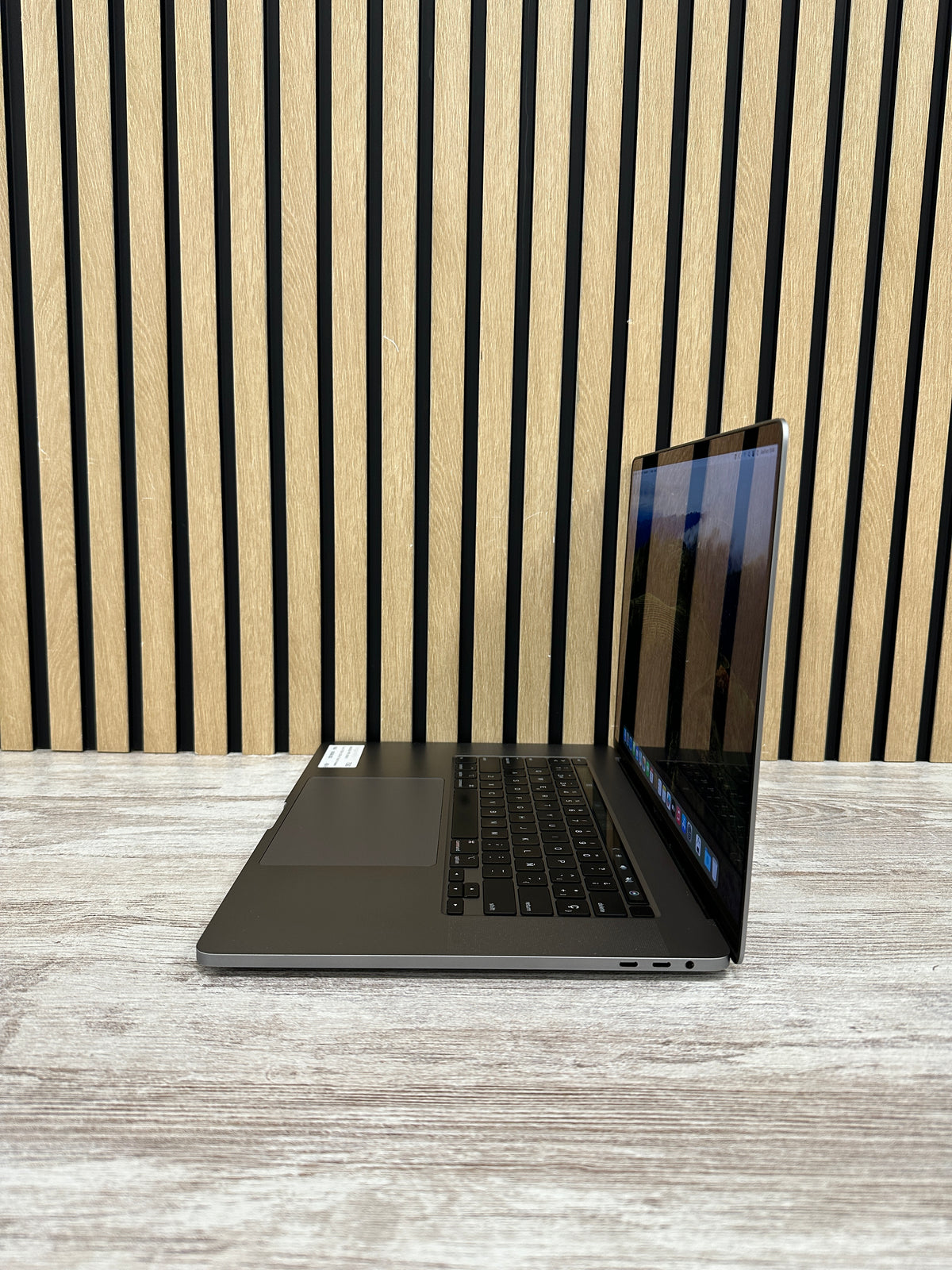 MacBook Pro 16" 2019 i7 16GB 500GB SSD - Moyacell