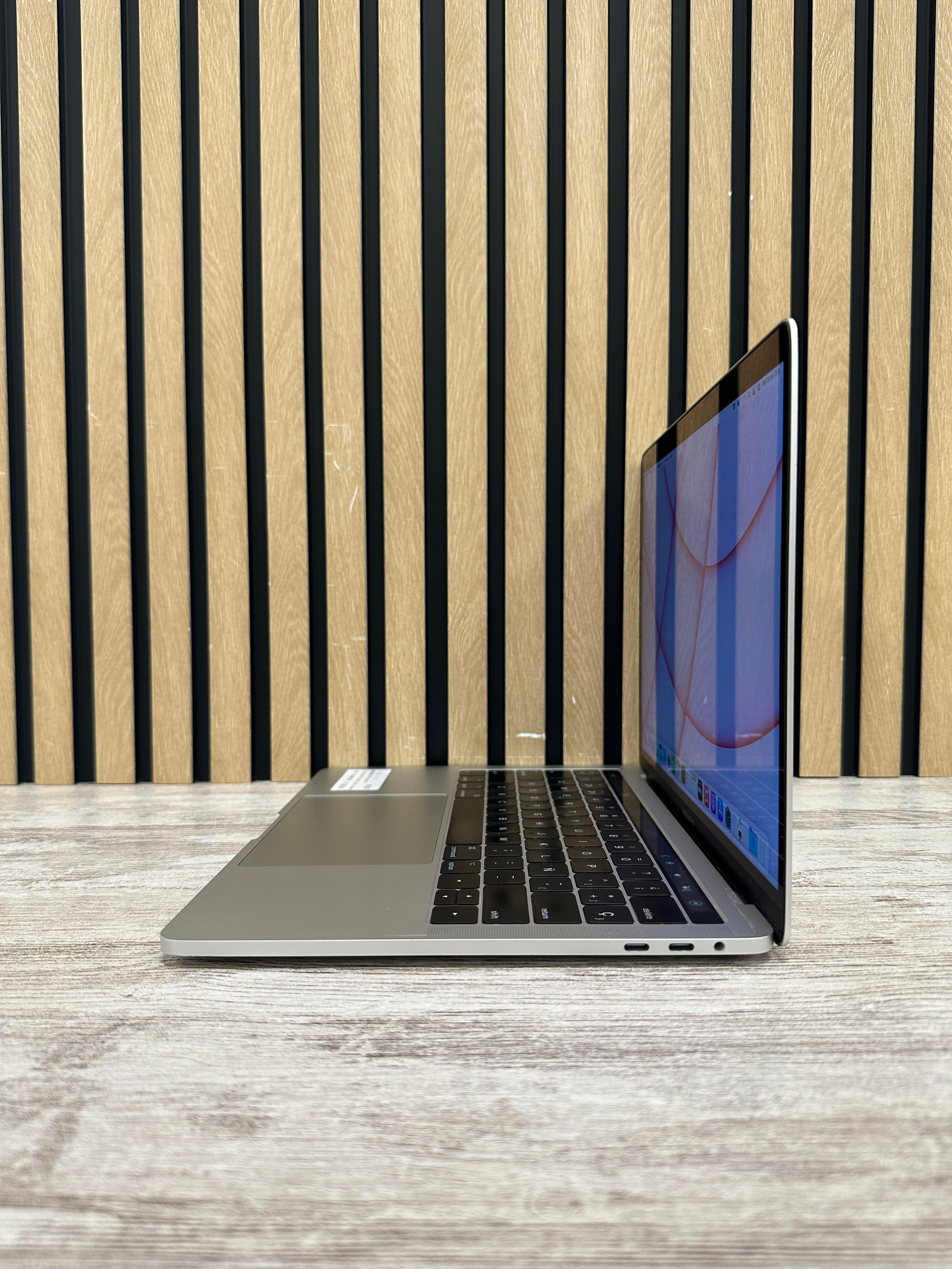 MacBook Pro 13" 2016 TB i5 16gb 500gb SSD