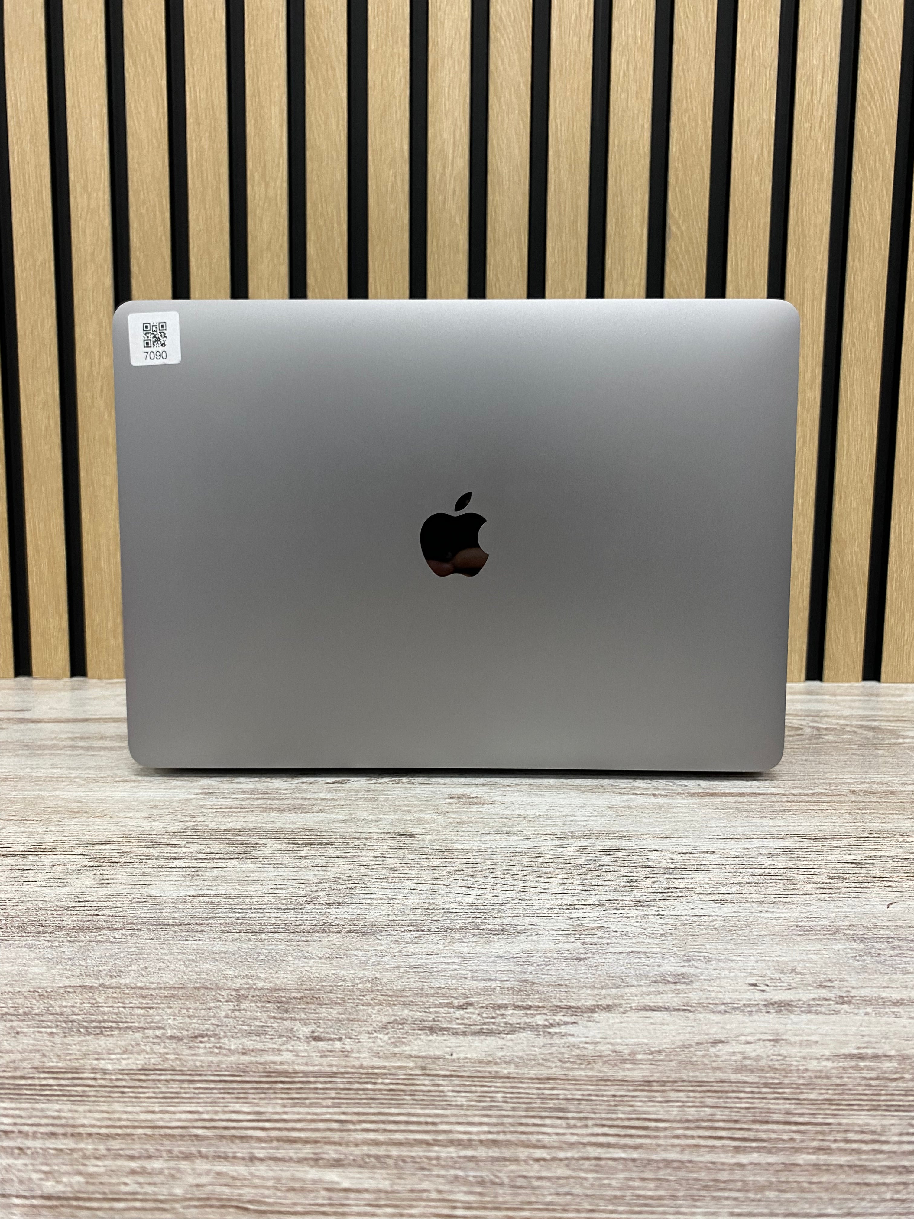 MacBook Pro 13" 2020 M1 16gb 512gb SSD - Moyacell