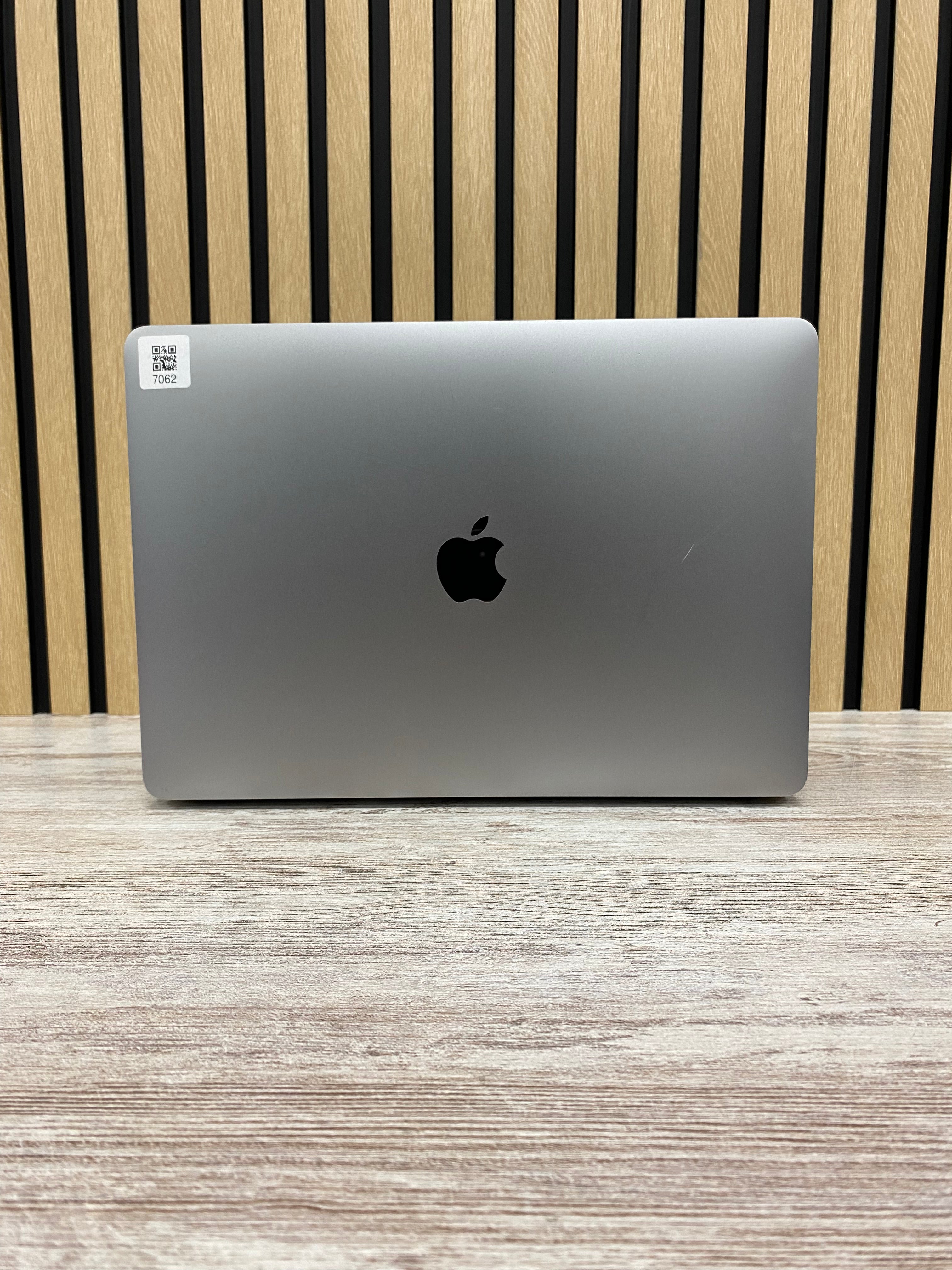 MacBook Air 13" 2019 i5 8gb 256gb SSD - Moyacell