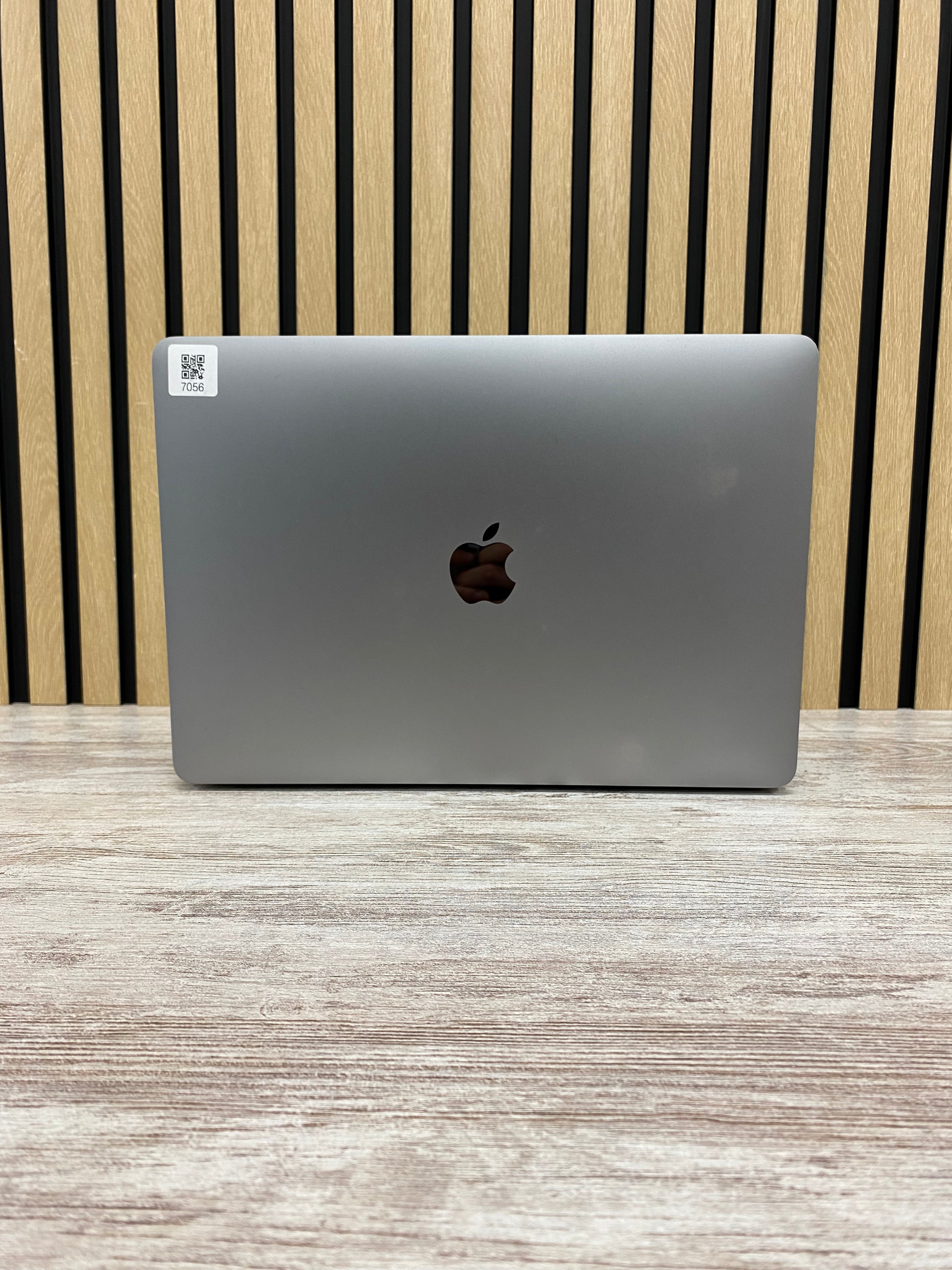 MacBook Pro 13" 2019 i5 16gb 512gb SSD