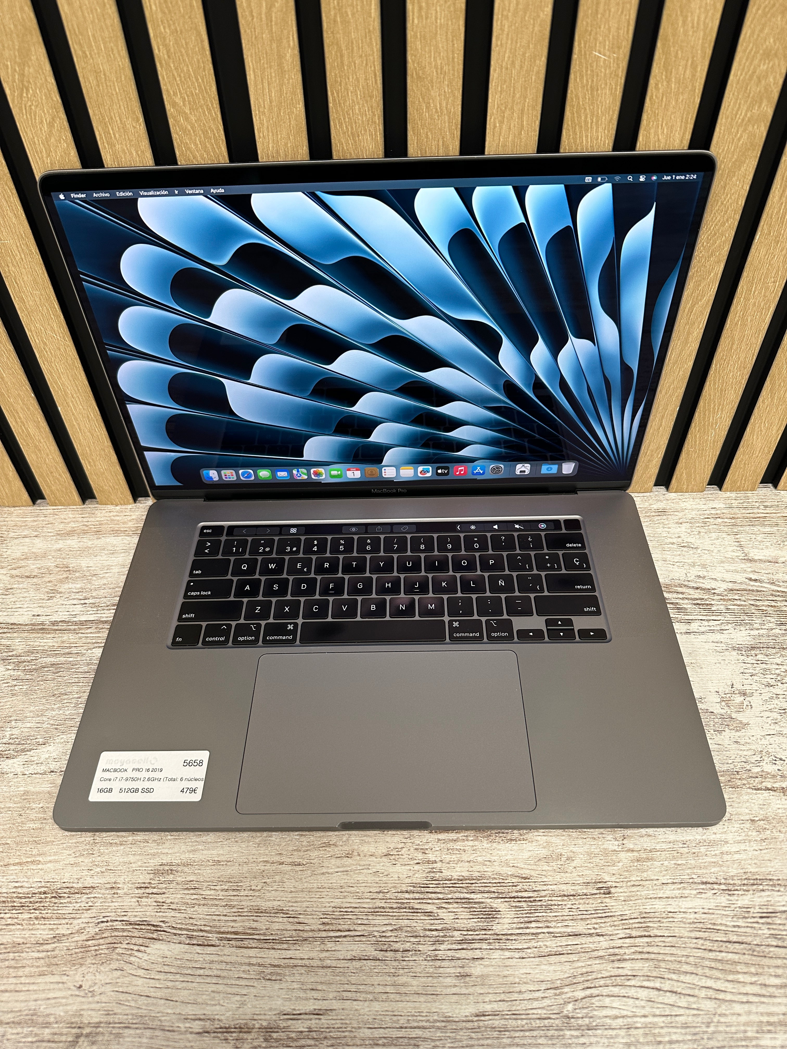 MacBook Pro 16" 2019 i7 16gb 512gb SSD