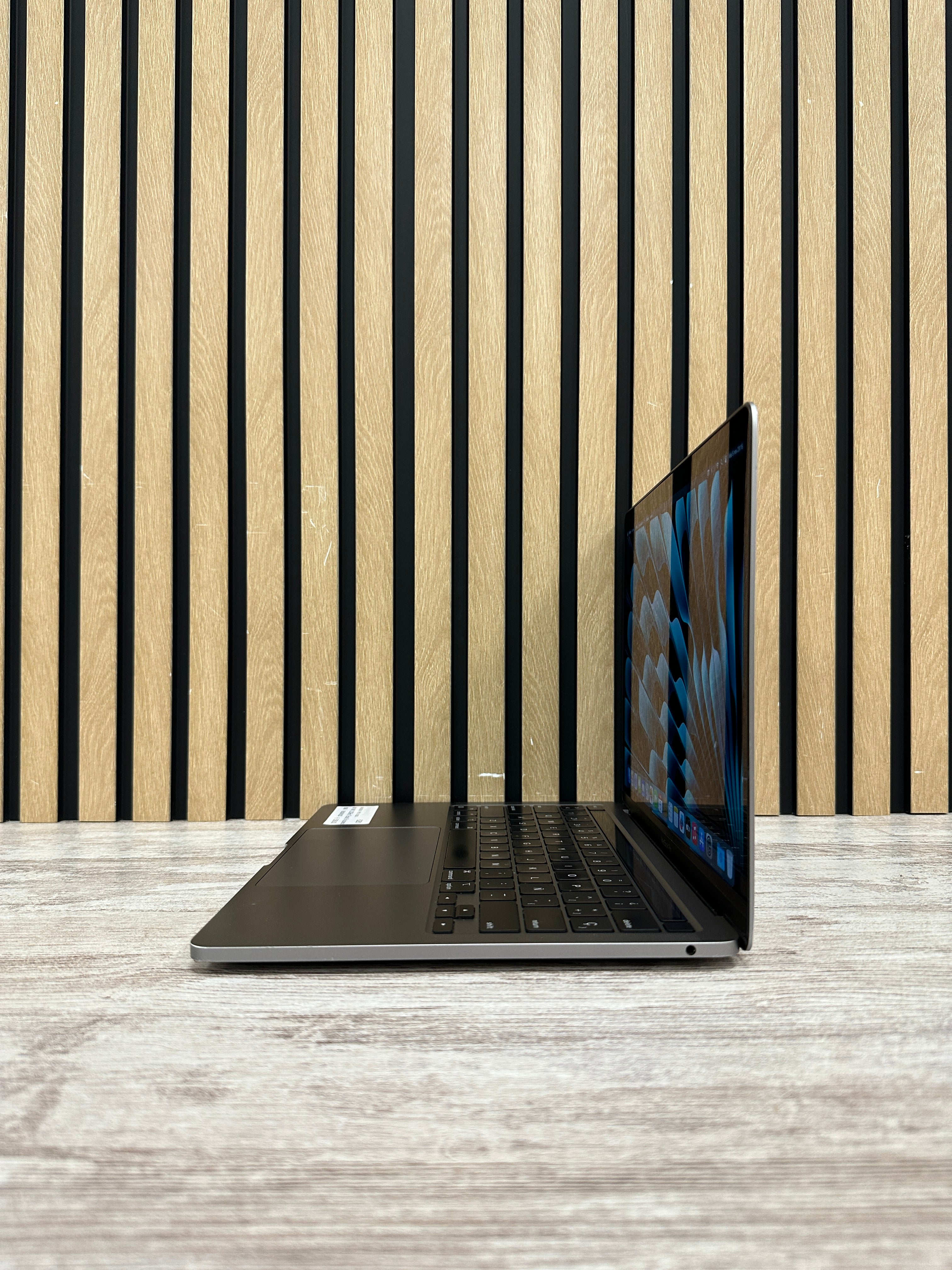 MacBook Pro 13" 2020 M1 8gb 256gb SSD