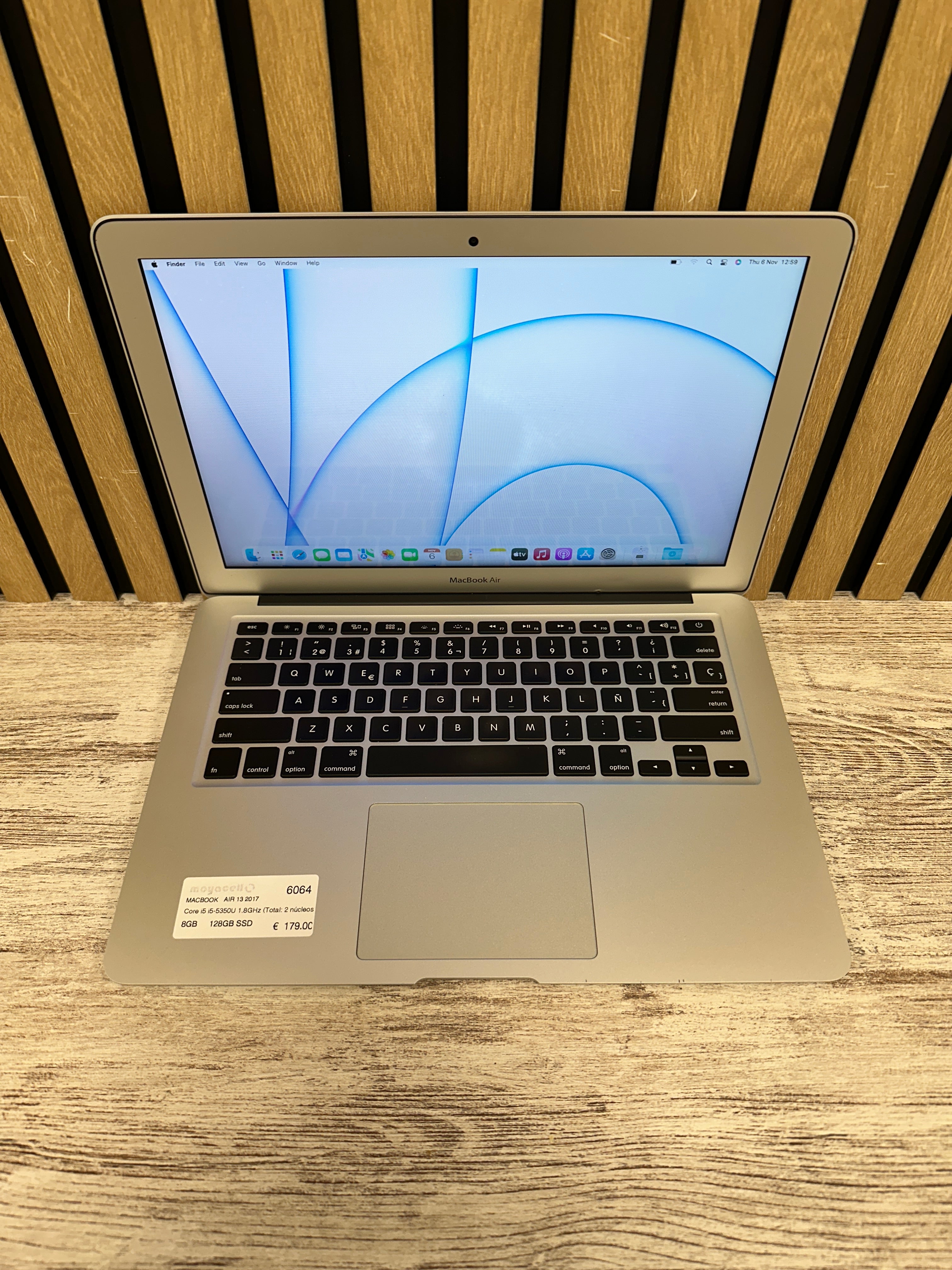 MacBook Air 13" 2017 i5 8gb 128gb SSD
