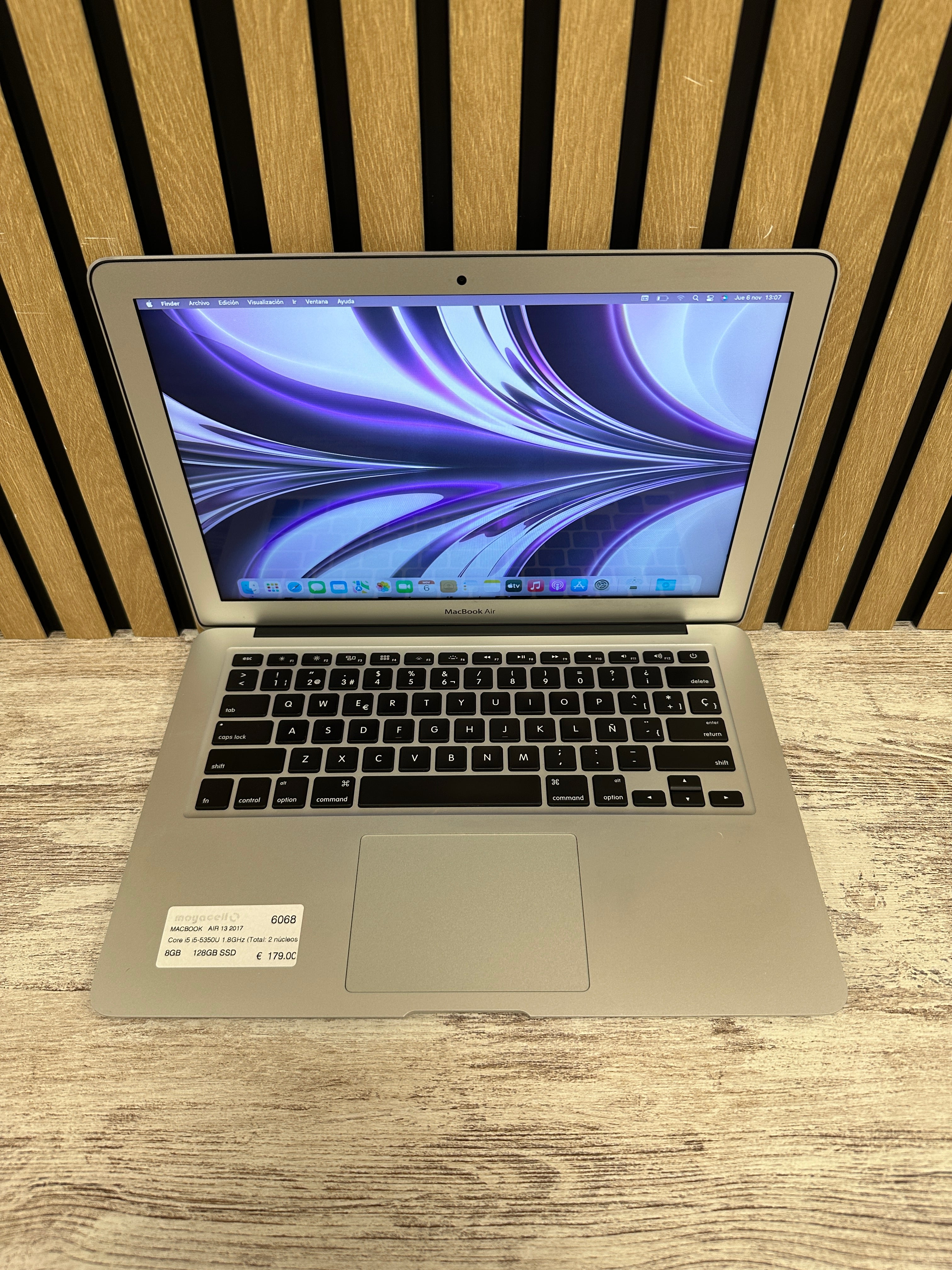 MacBook Air 13" 2017 i5 8gb 128gb SSD
