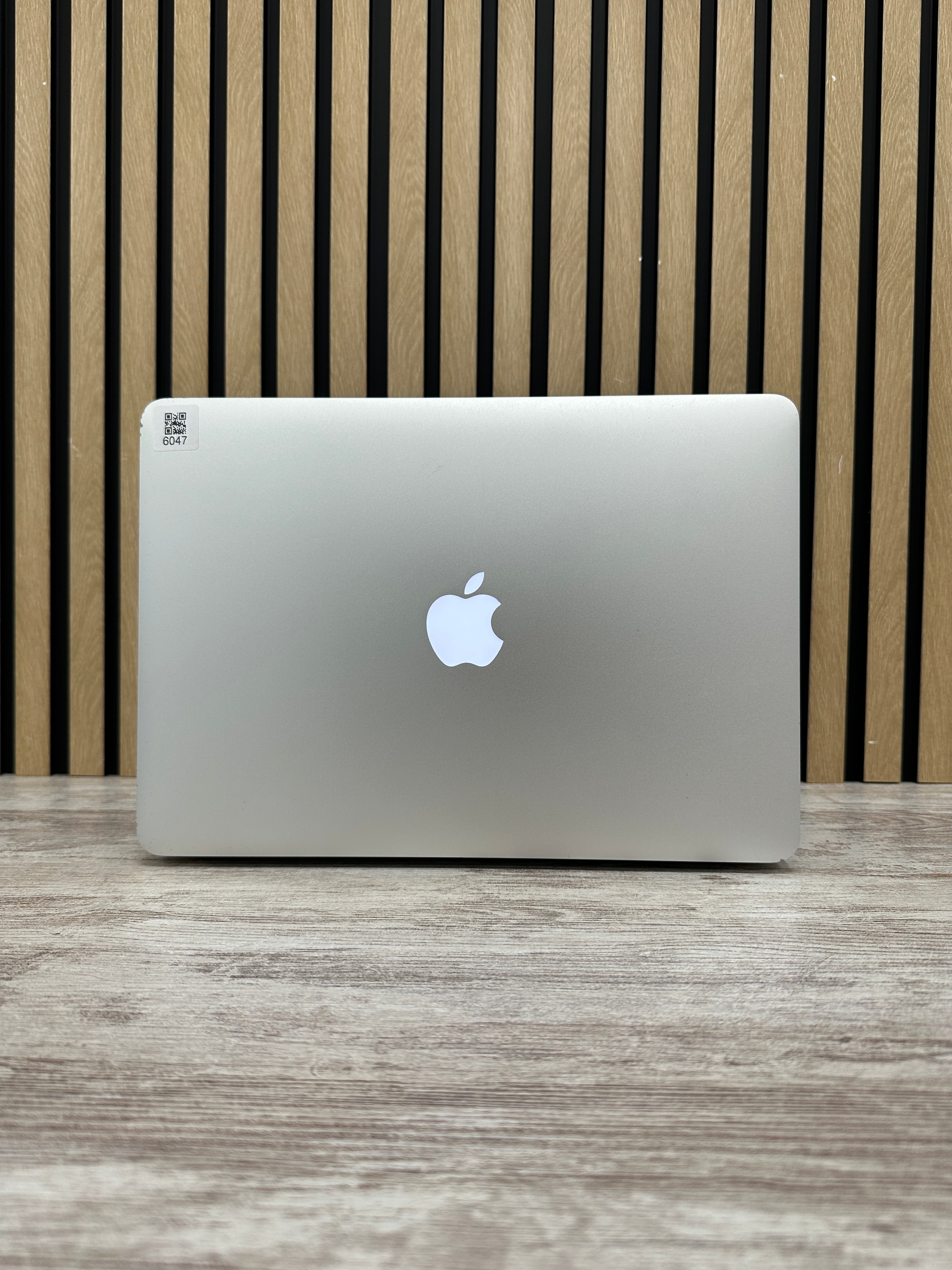 MacBook Air 13" 2017 i5 8gb 128gb SSD