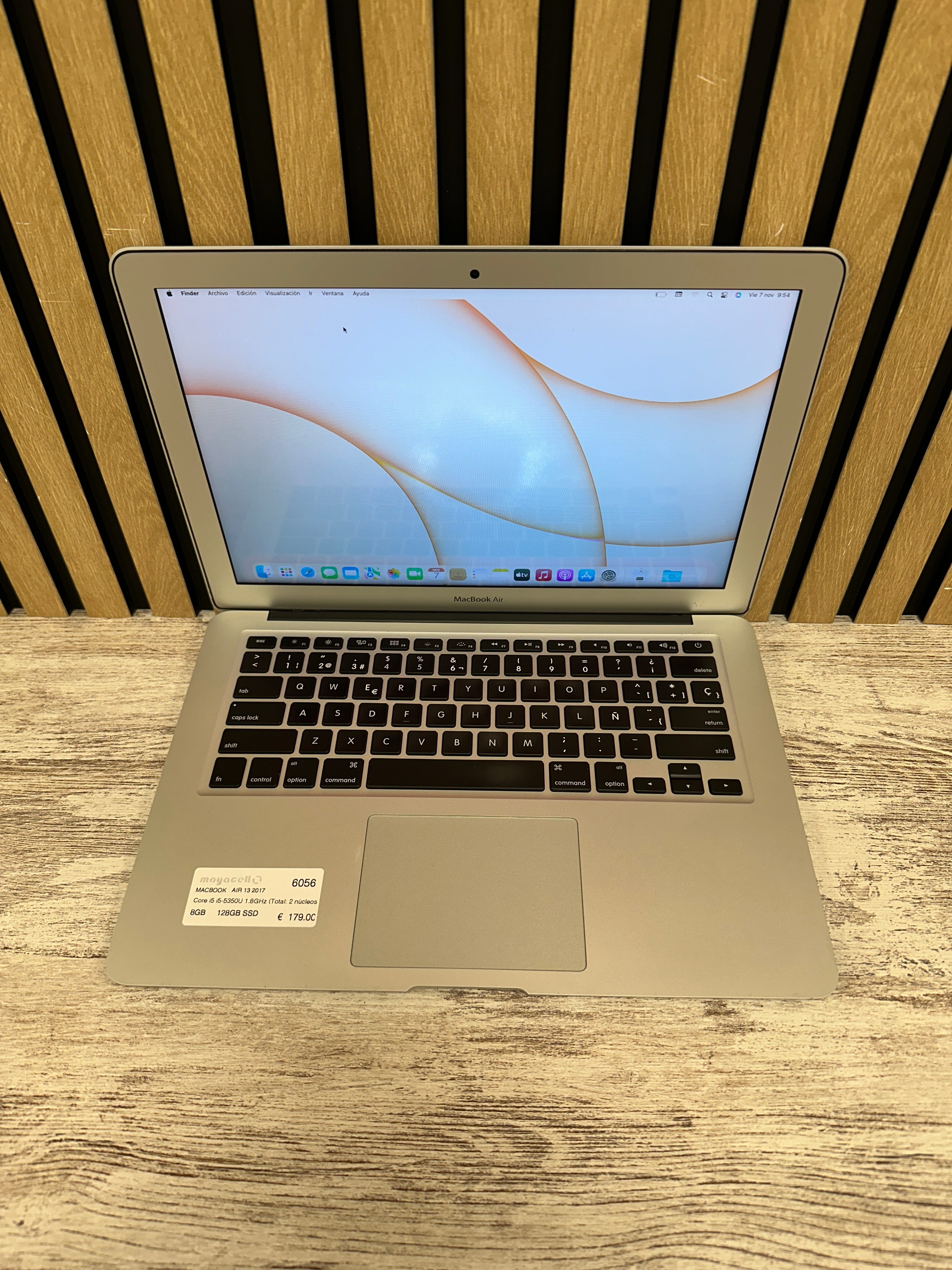 MacBook Air 13" 2017 i5 8gb 128gb SSD
