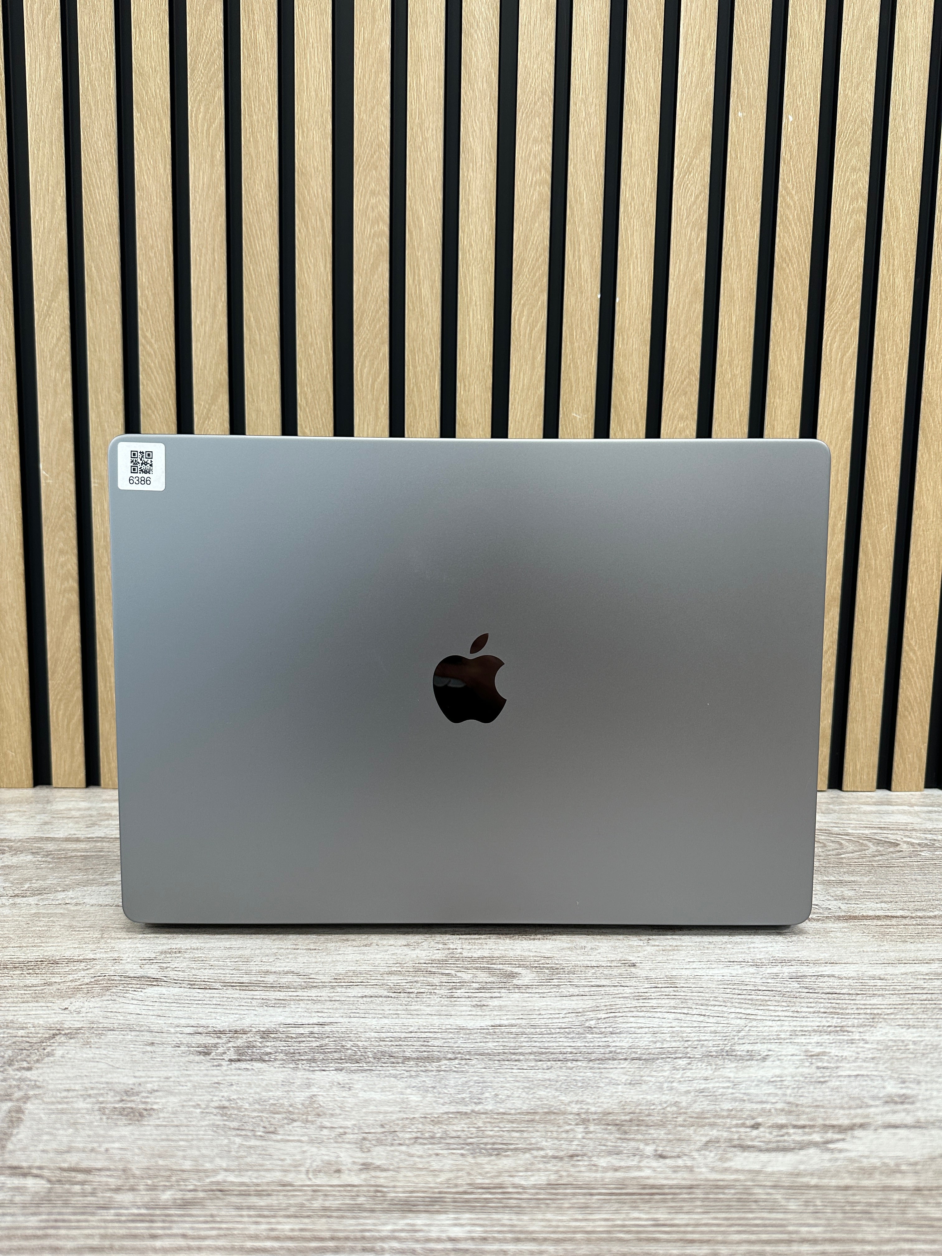 MacBook Pro 16" 2021 M1 PRO 16gb 512gb SSD