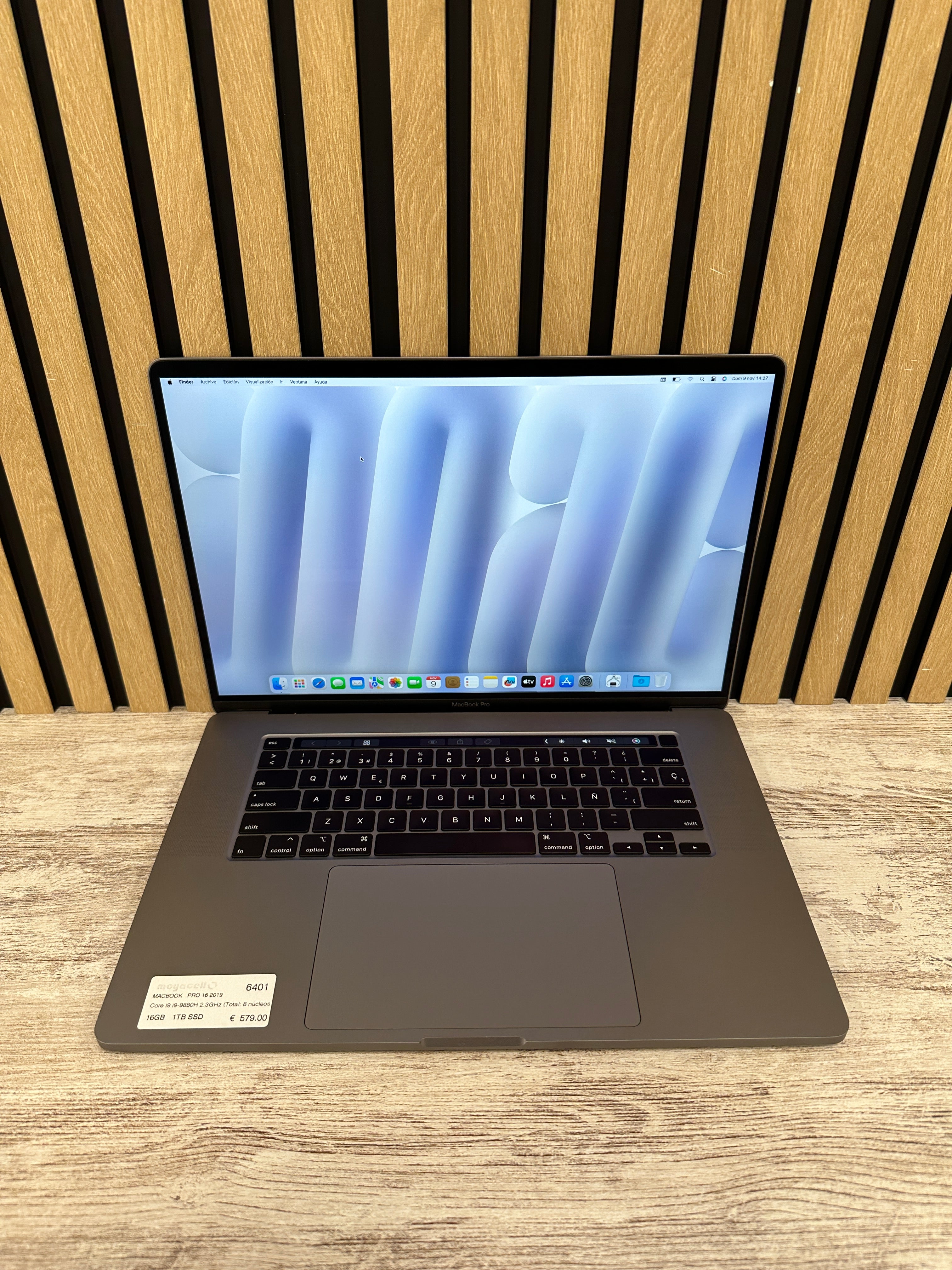 MacBook Pro 16" 2019 i9 16gb 1tb SSD