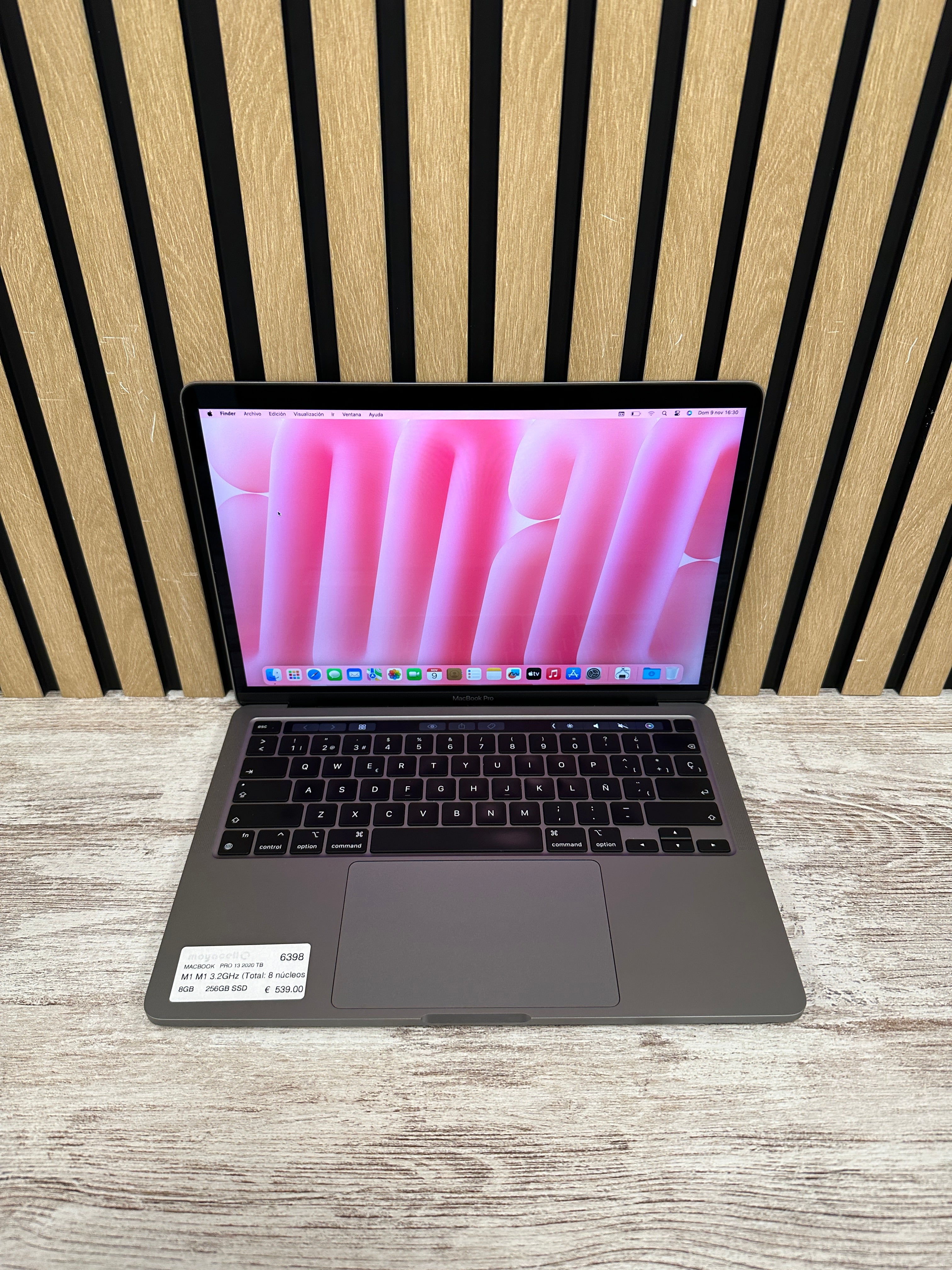 MacBook Pro 13" 2020 TB M1 8gb 256gb SSD