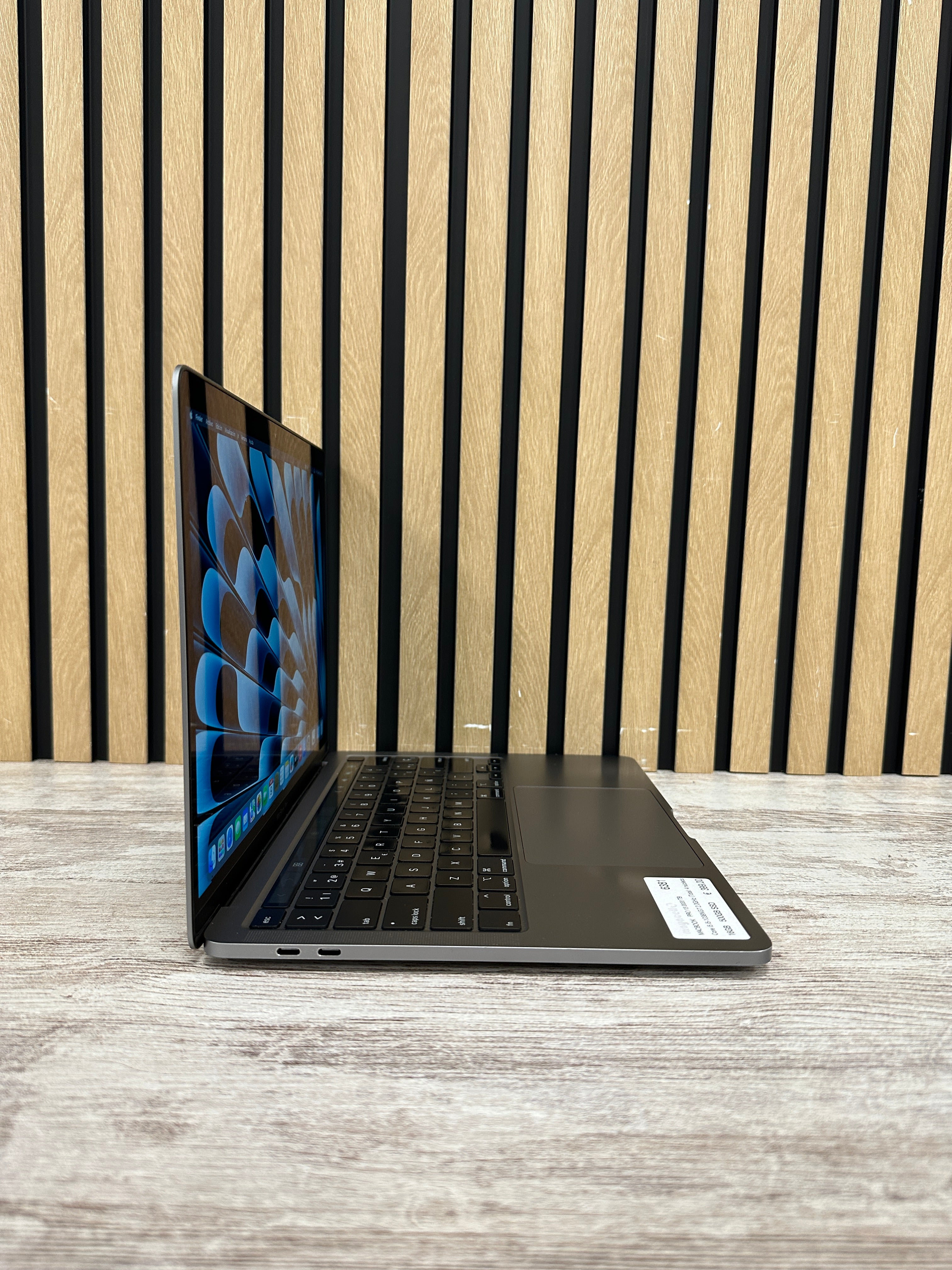 MacBook Pro 13" 2020 TB i5 16gb 500gb SSD