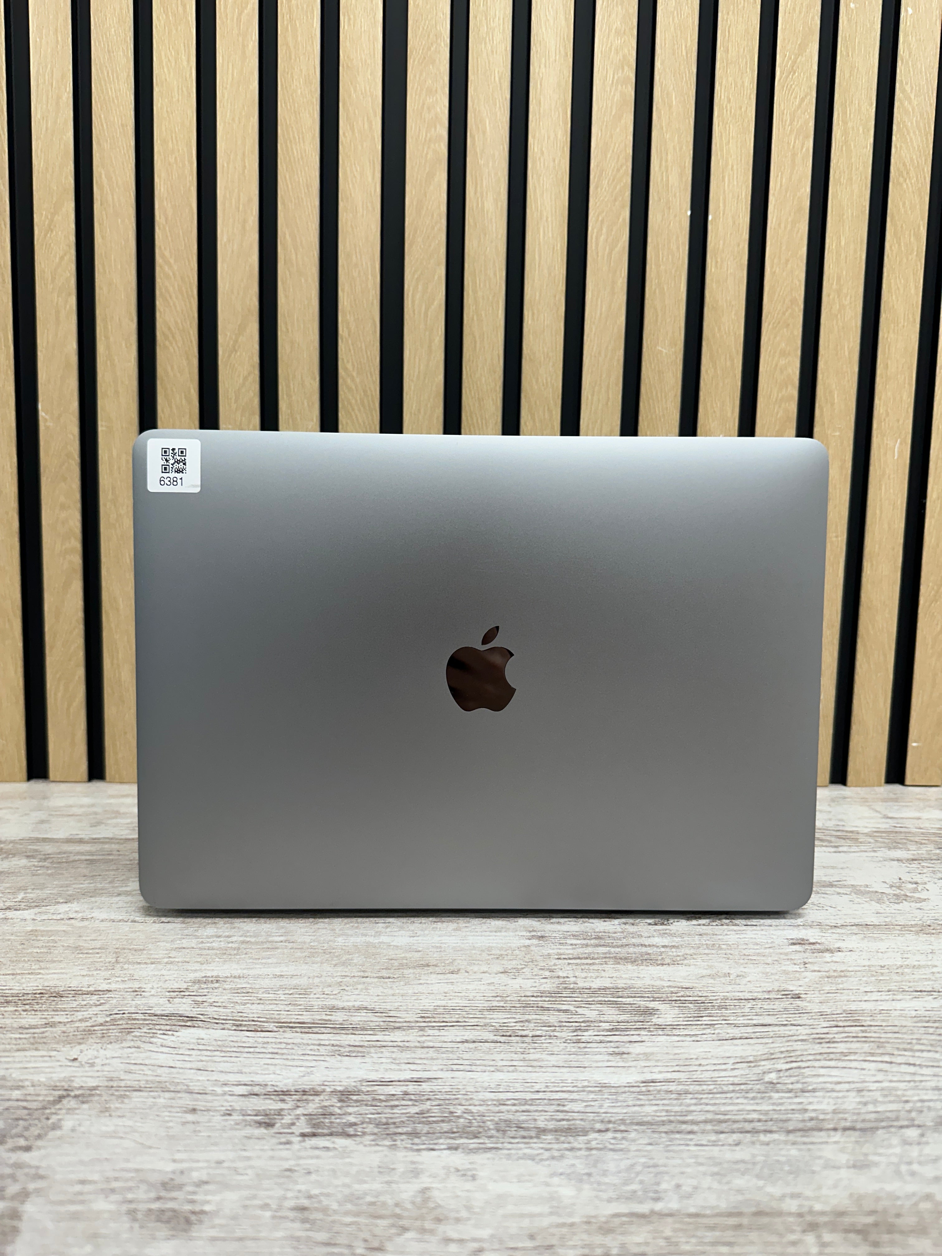 MacBook Pro 13" 2020 TB i5 16gb 500gb SSD