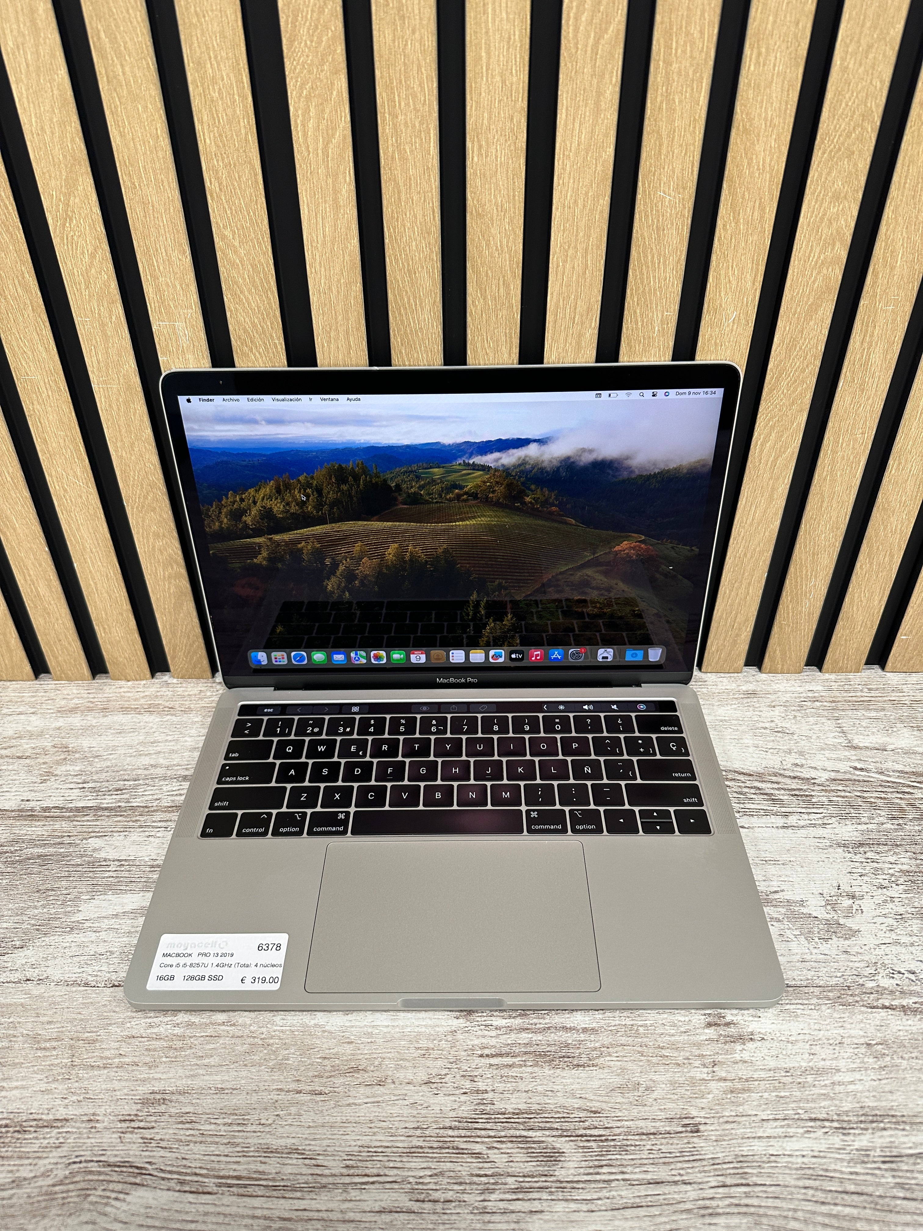 MacBook Pro 13" 2019 i5 16gb 128gb SSD