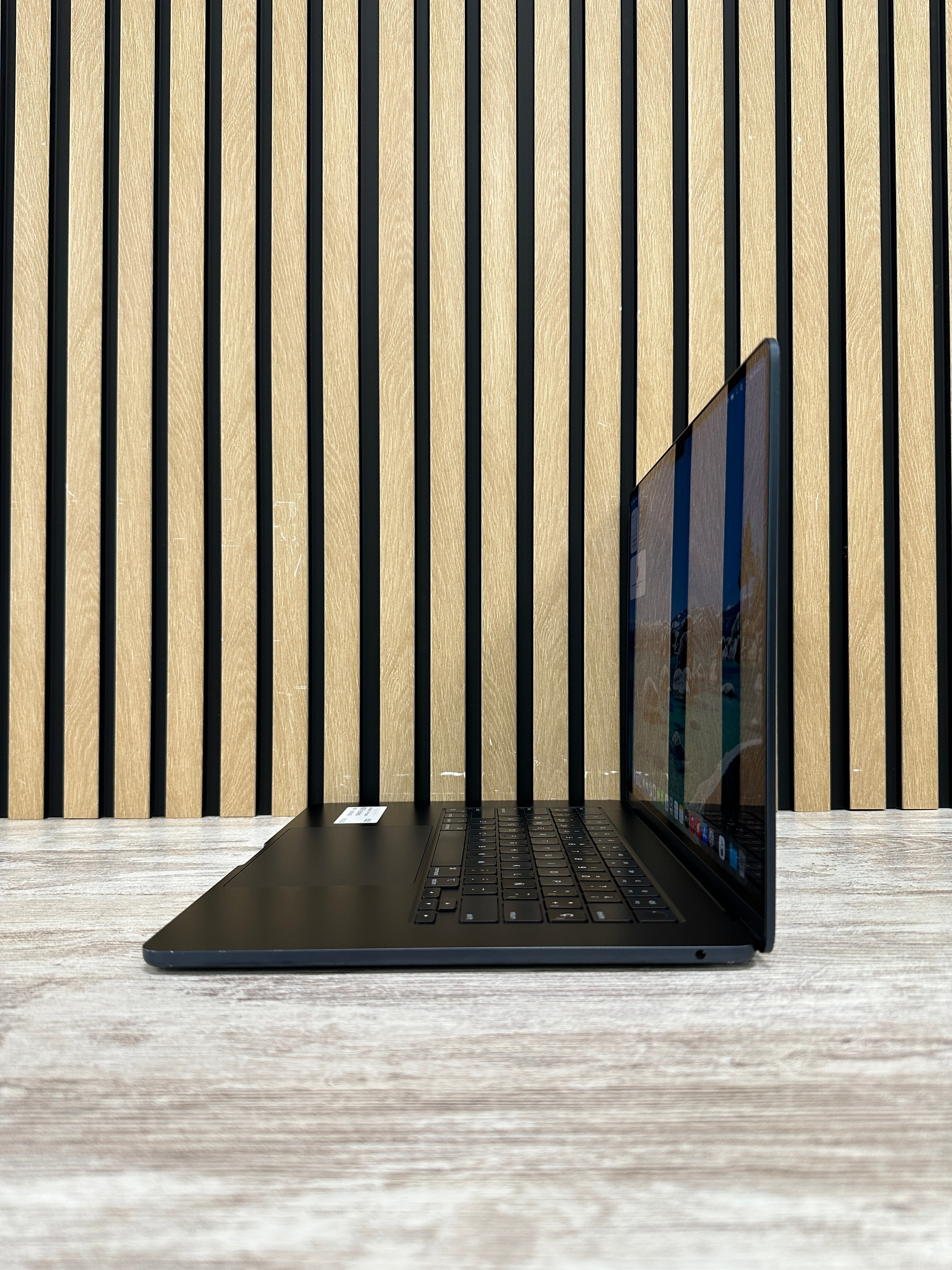 MacBook Air 15" 2023 M2 8gb 256gb SSD