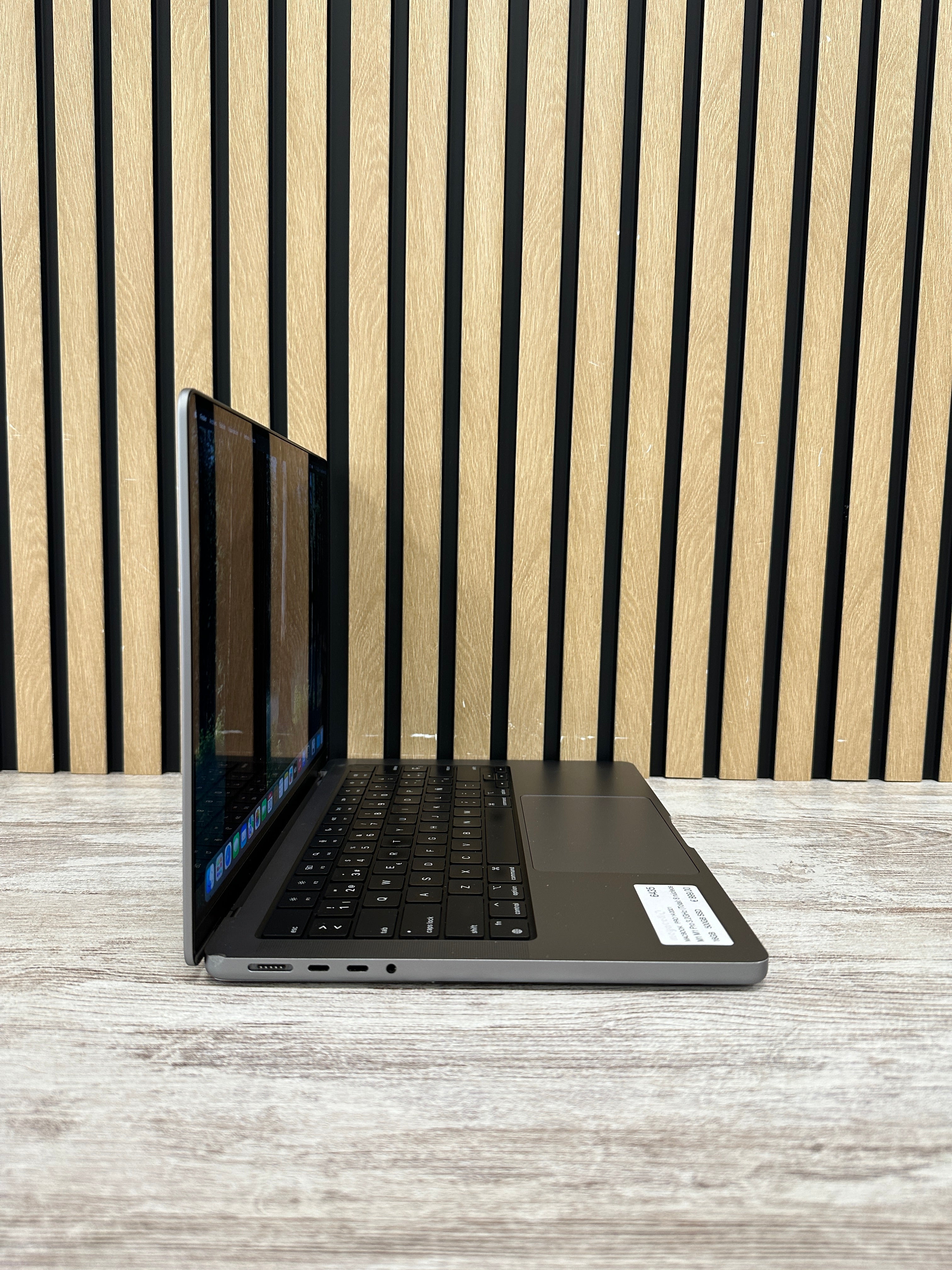 MacBook Pro 14" 2021 M1 PRO 16gb 500gb SSD