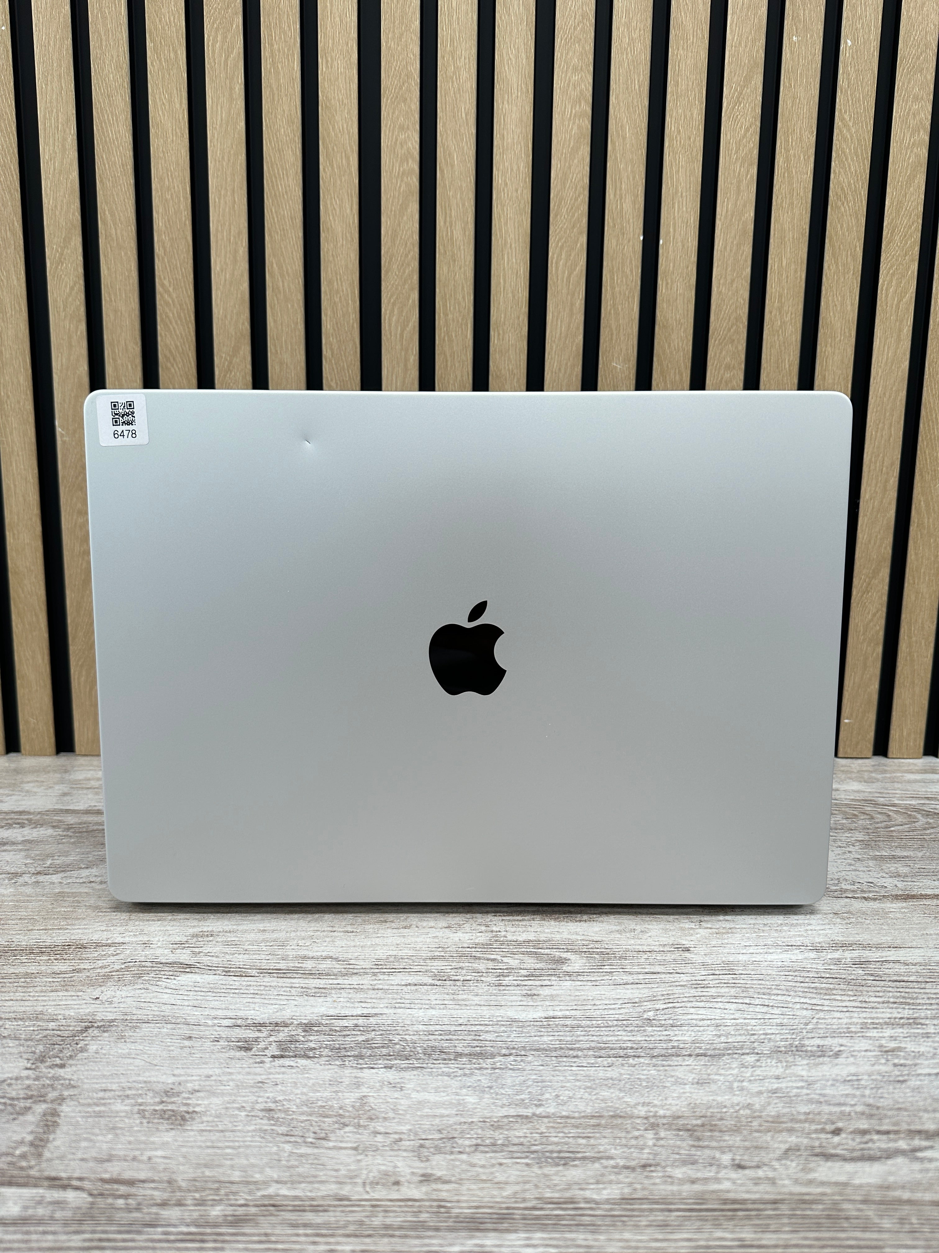 MacBook Pro 16" 2021 M1 PRO 16gb 500gb SSD