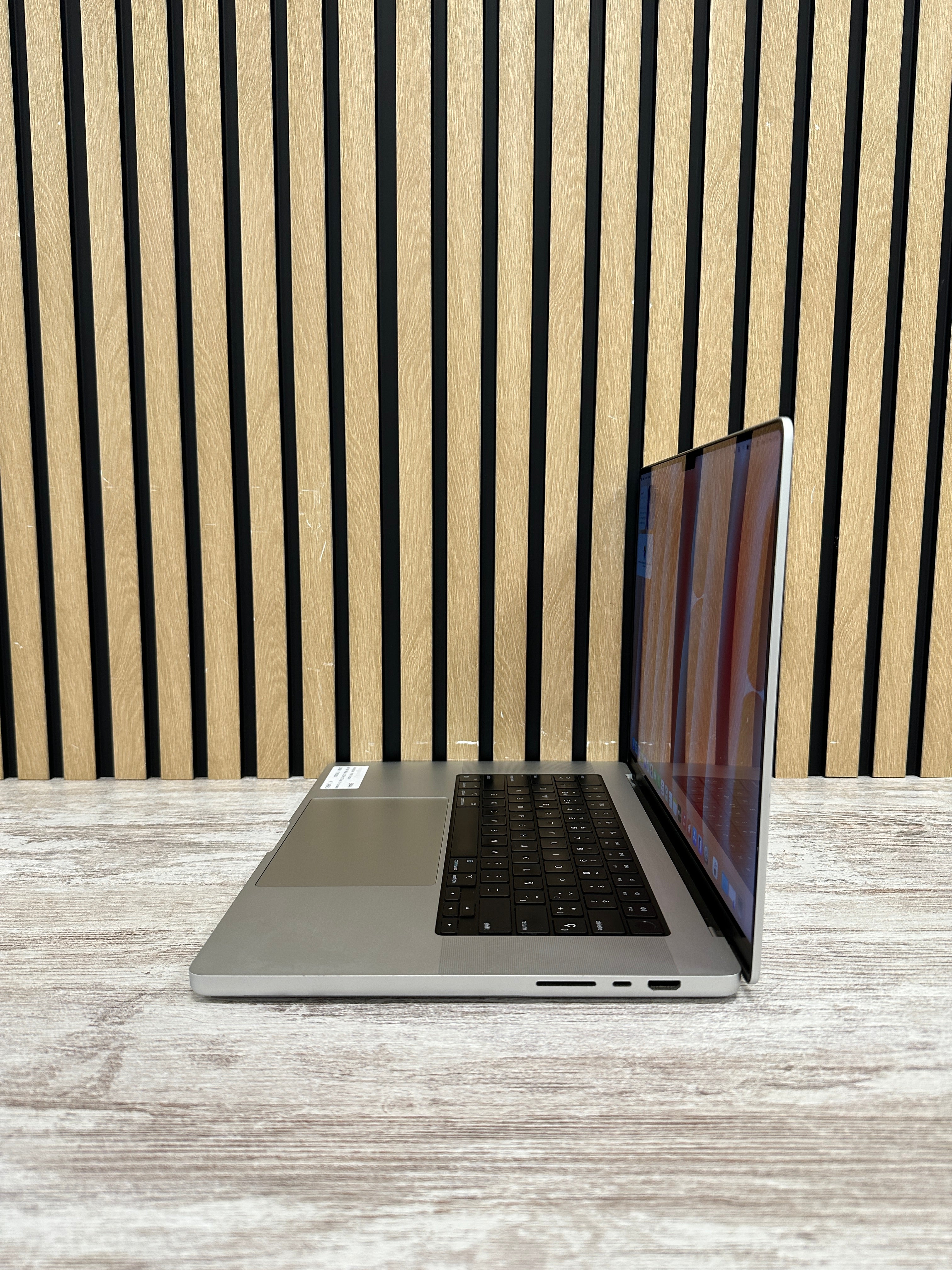 MacBook Pro 16" 2021 M1 MAX 32gb 1tb SSD