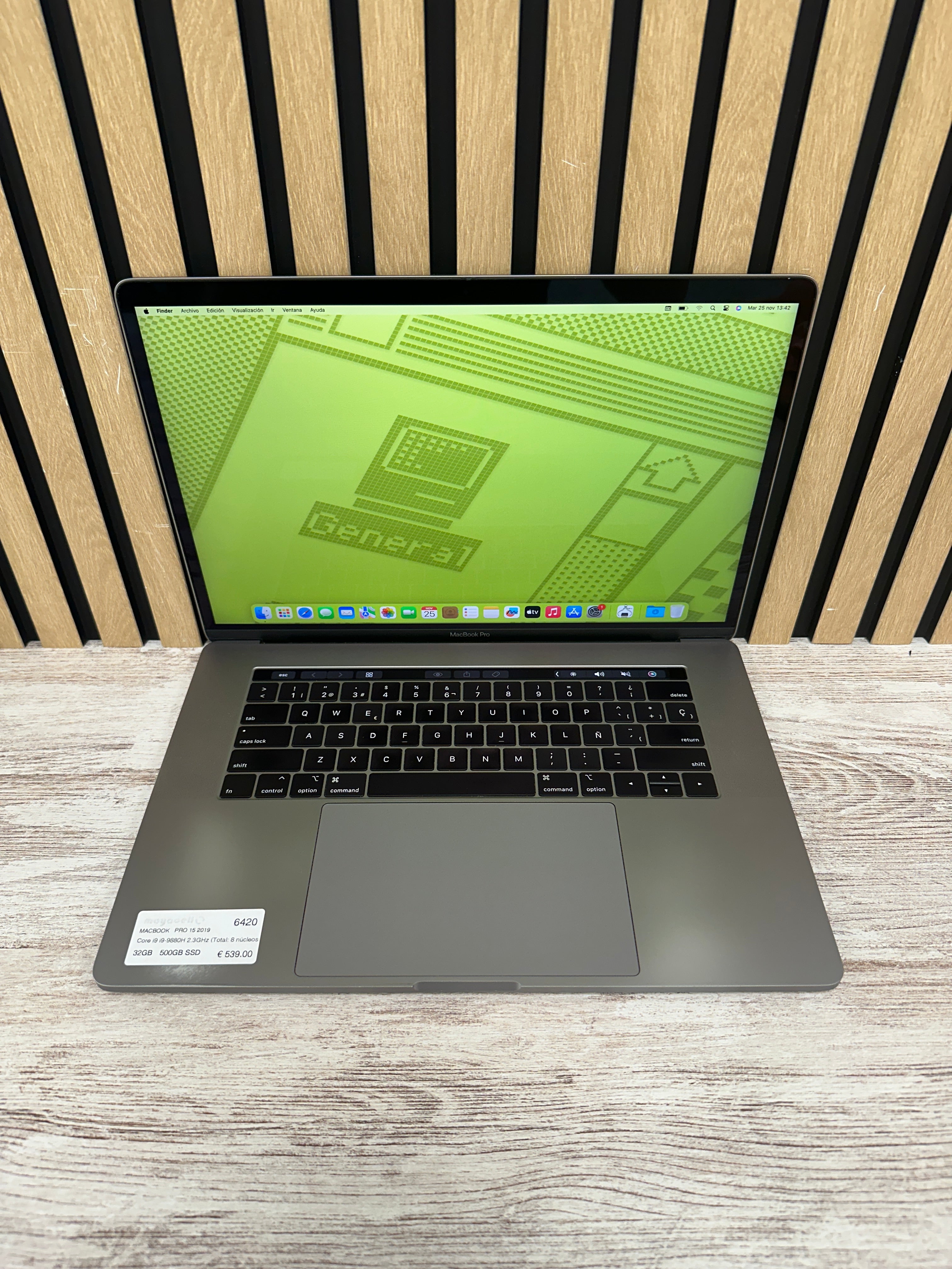 MacBook Pro 15" 2019 i9 32gb 500gb SSD