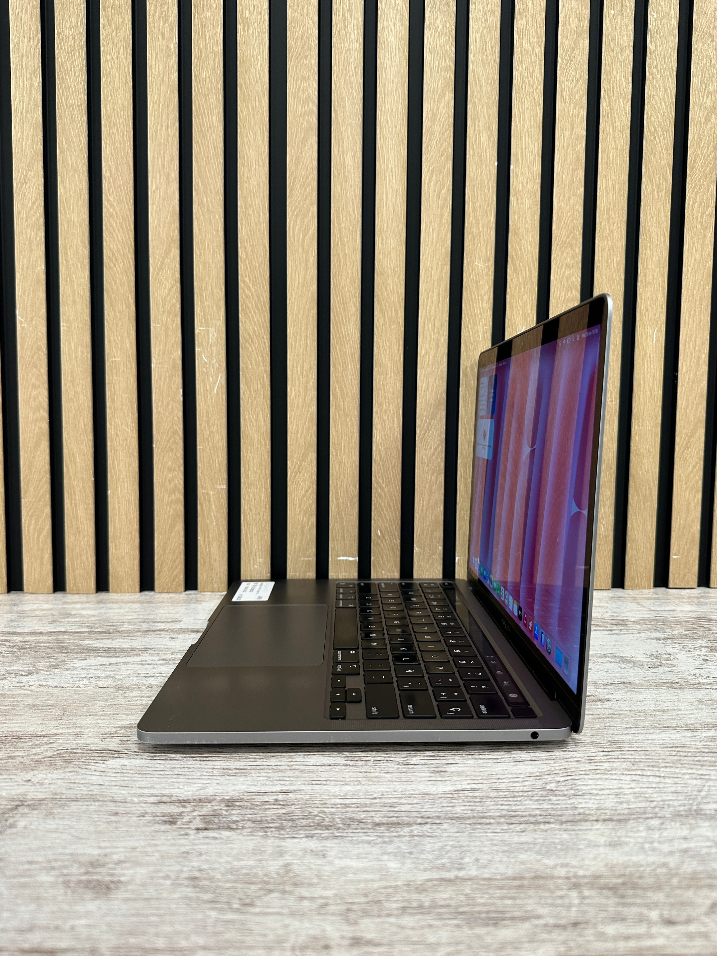 MacBook Pro 13" 2020 TB M1 8gb 256gb SSD