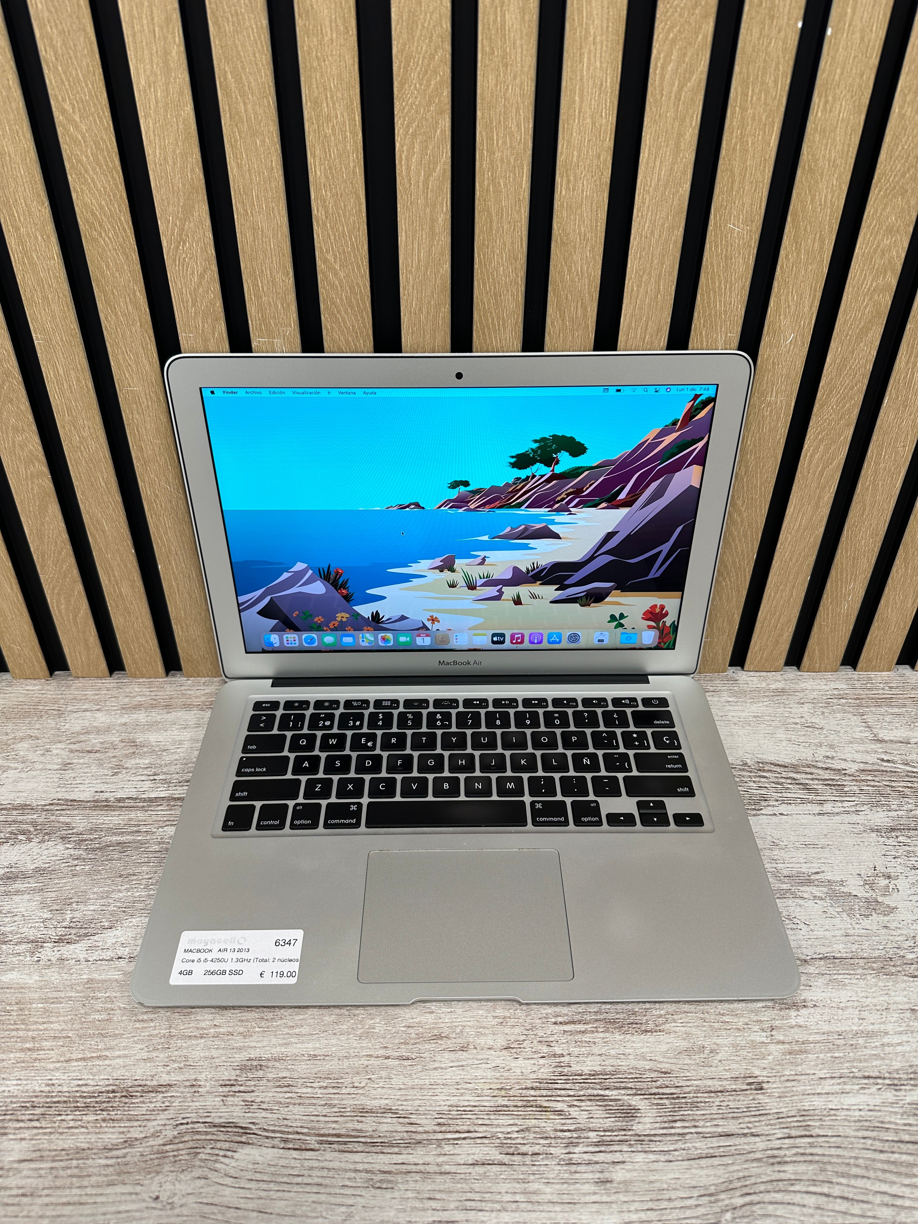 MacBook Air 13" 2013 i5 4gb 256gb SSD