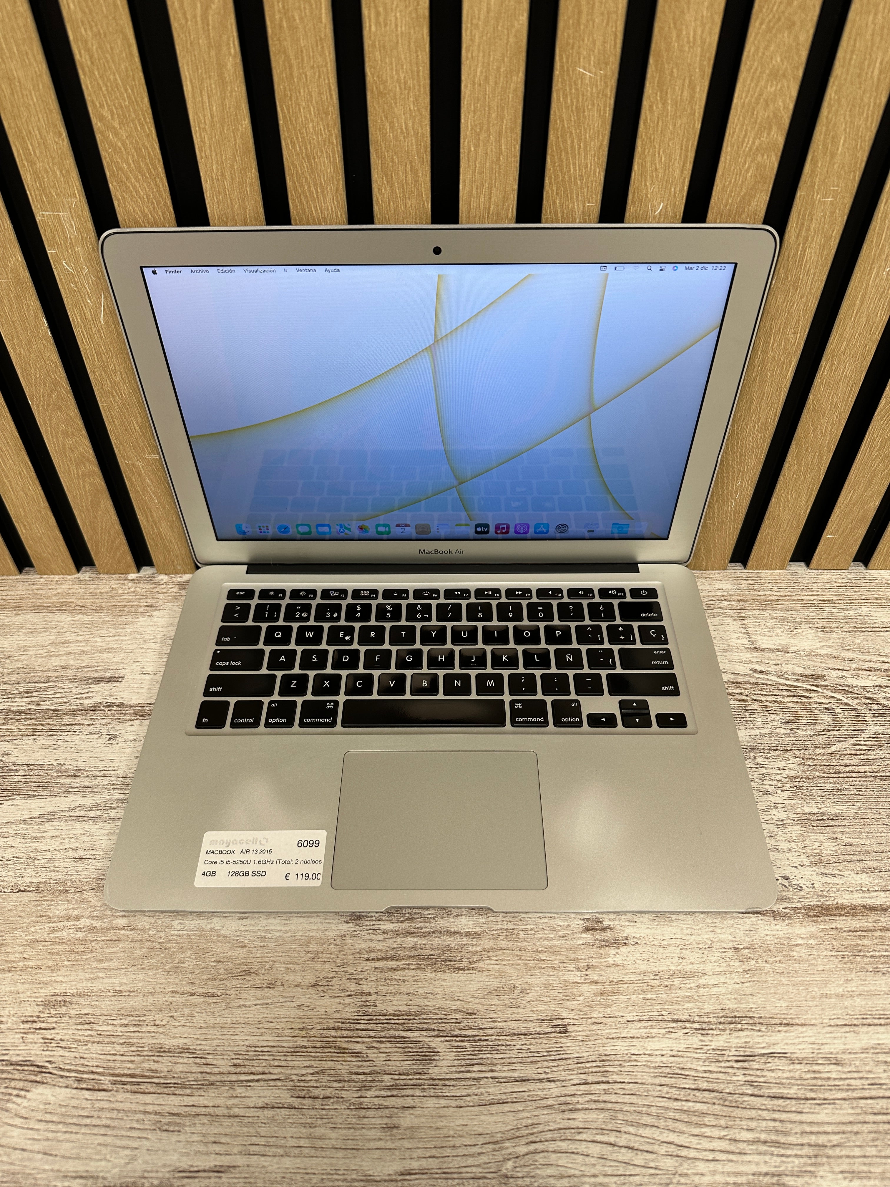 MacBook Air 13" 2015 i5 4gb 128gb SSD