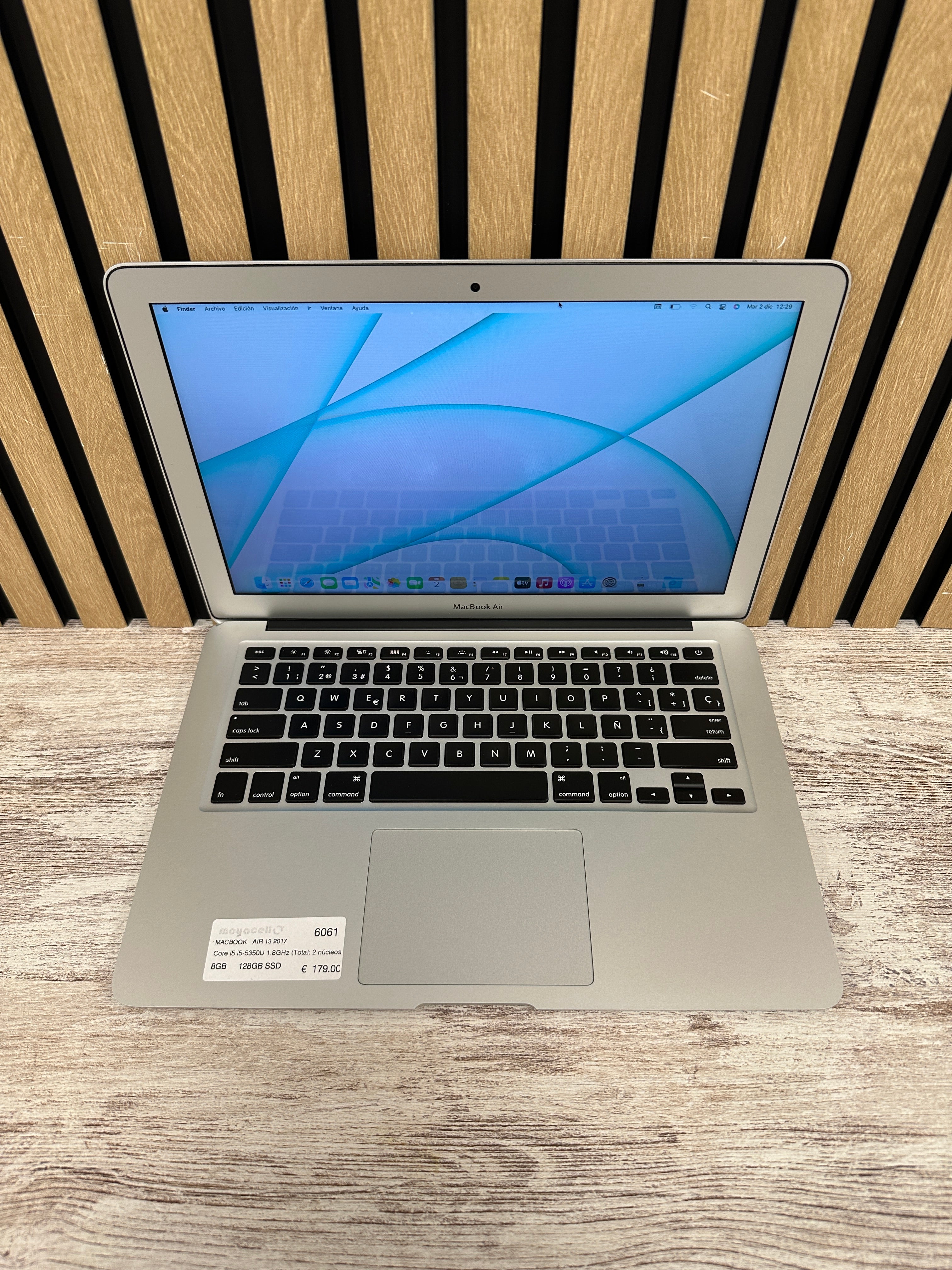 MacBook Air 13" 2017 i5 8gb 128gb SSD