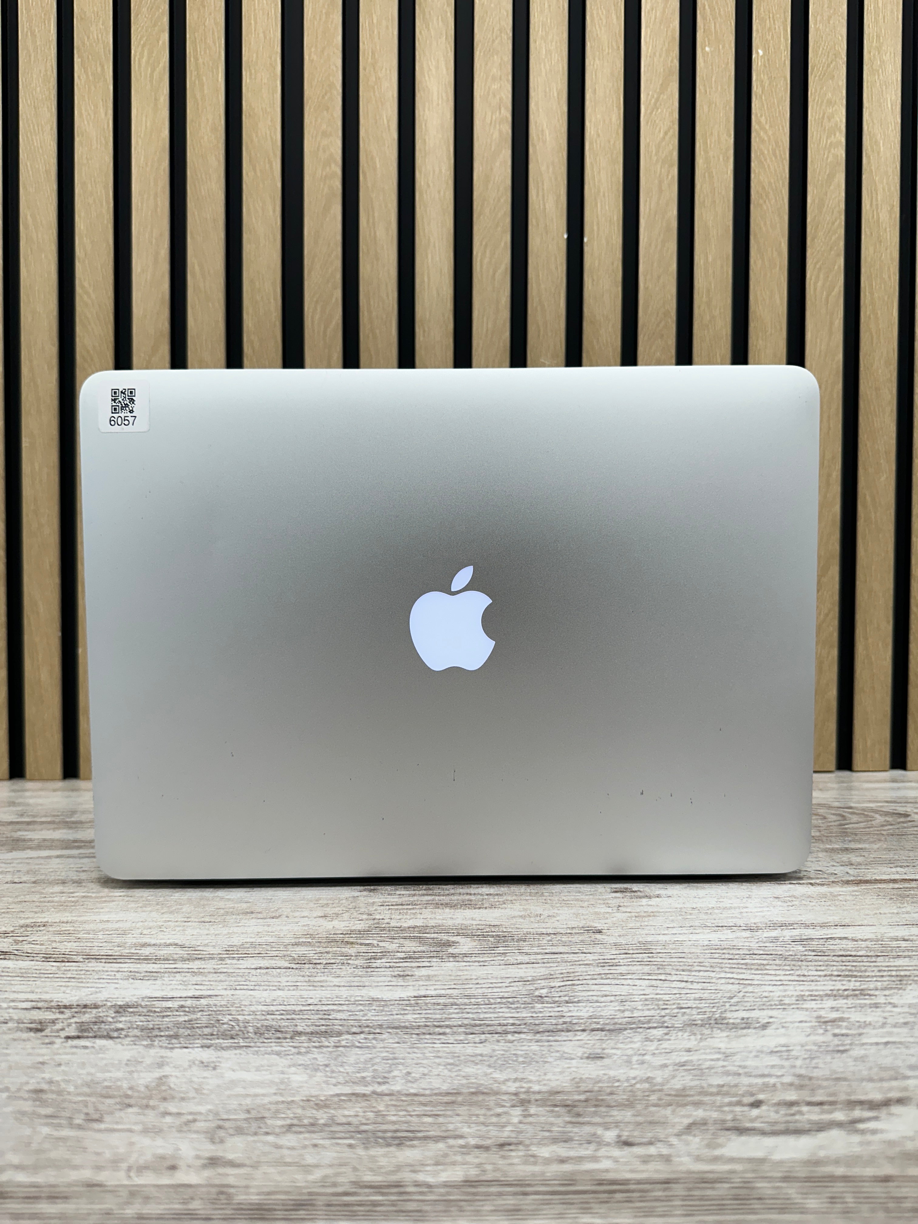 MacBook Air 13" 2017 i5 8gb 128gb SSD