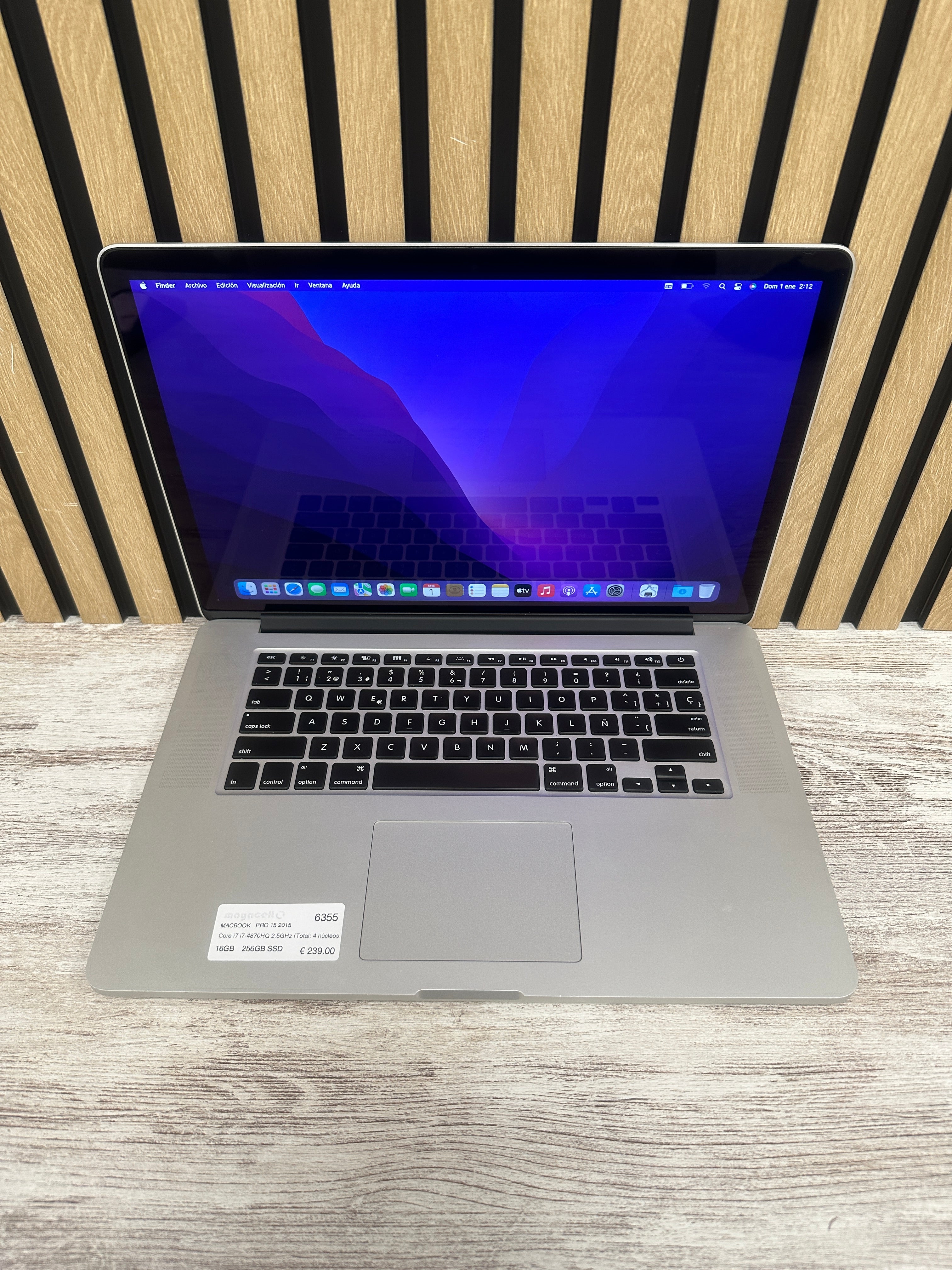 MacBook Pro 15" 2015 i7 16gb 256gb SSD
