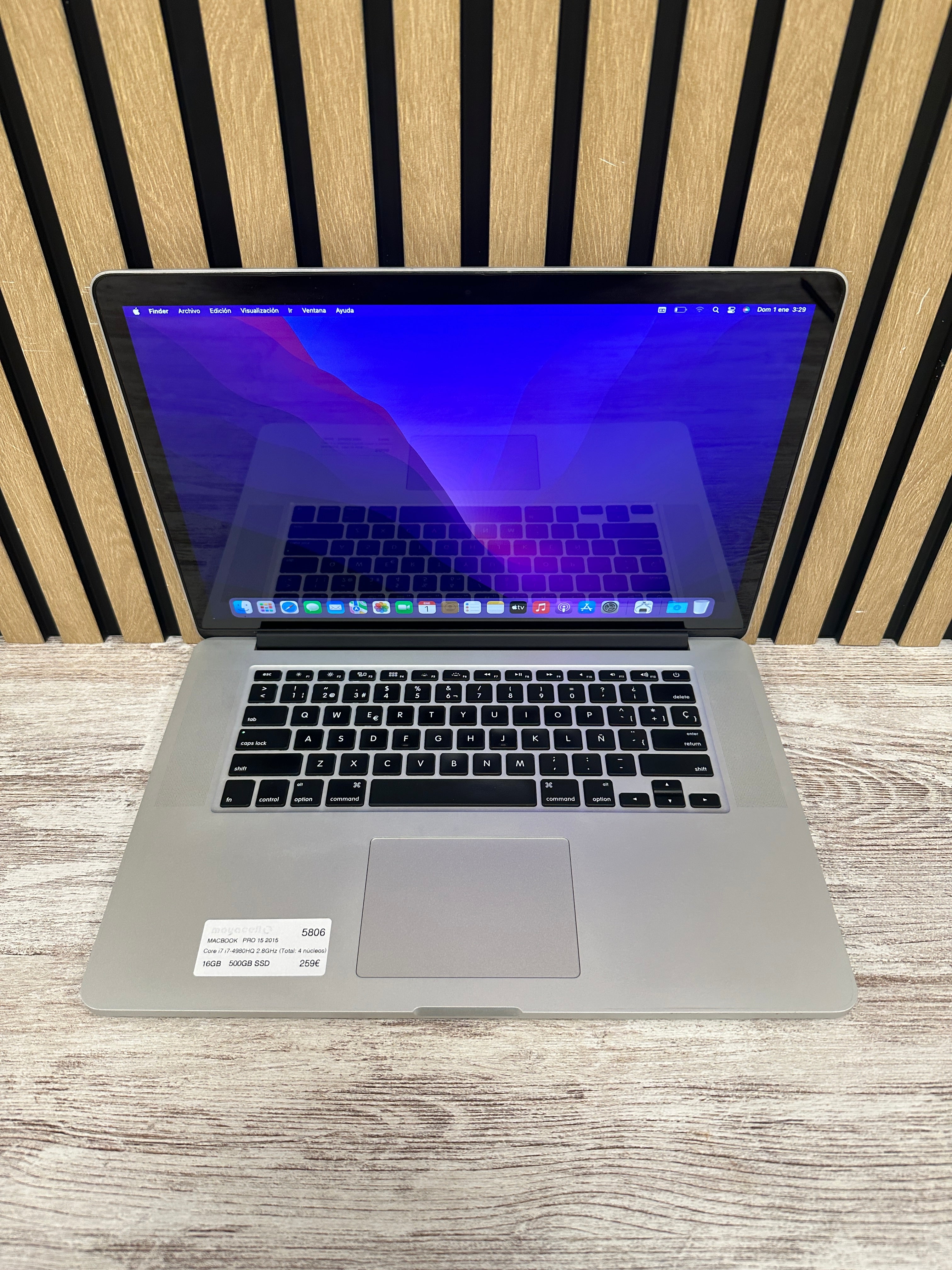 MacBook Pro 15" 2015 i7 16gb 500gb SSD