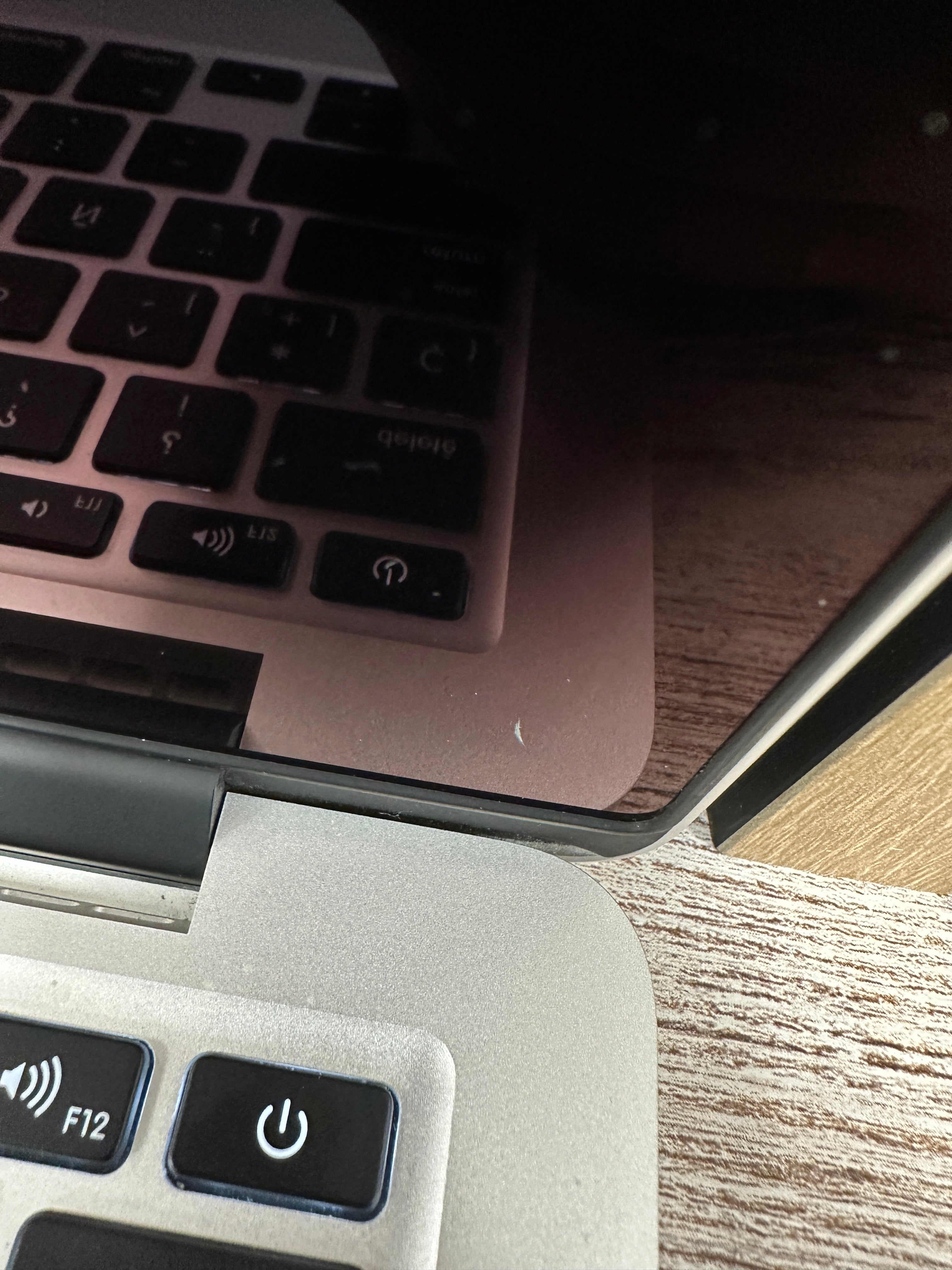 MacBook Pro 13" 2015 i7 16gb 500gb SSD