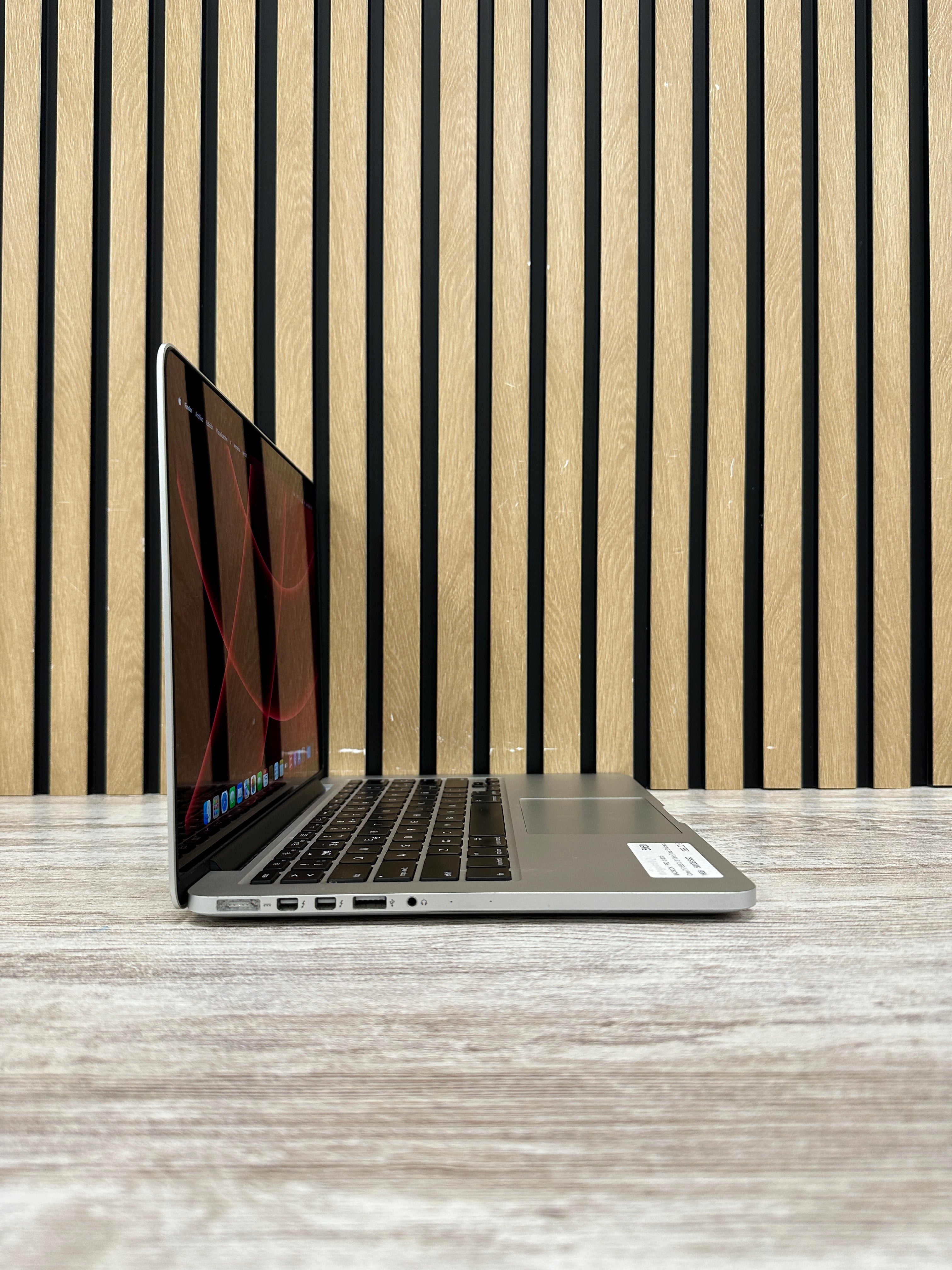 MacBook Pro 13" 2015 i7 16gb 500gb SSD