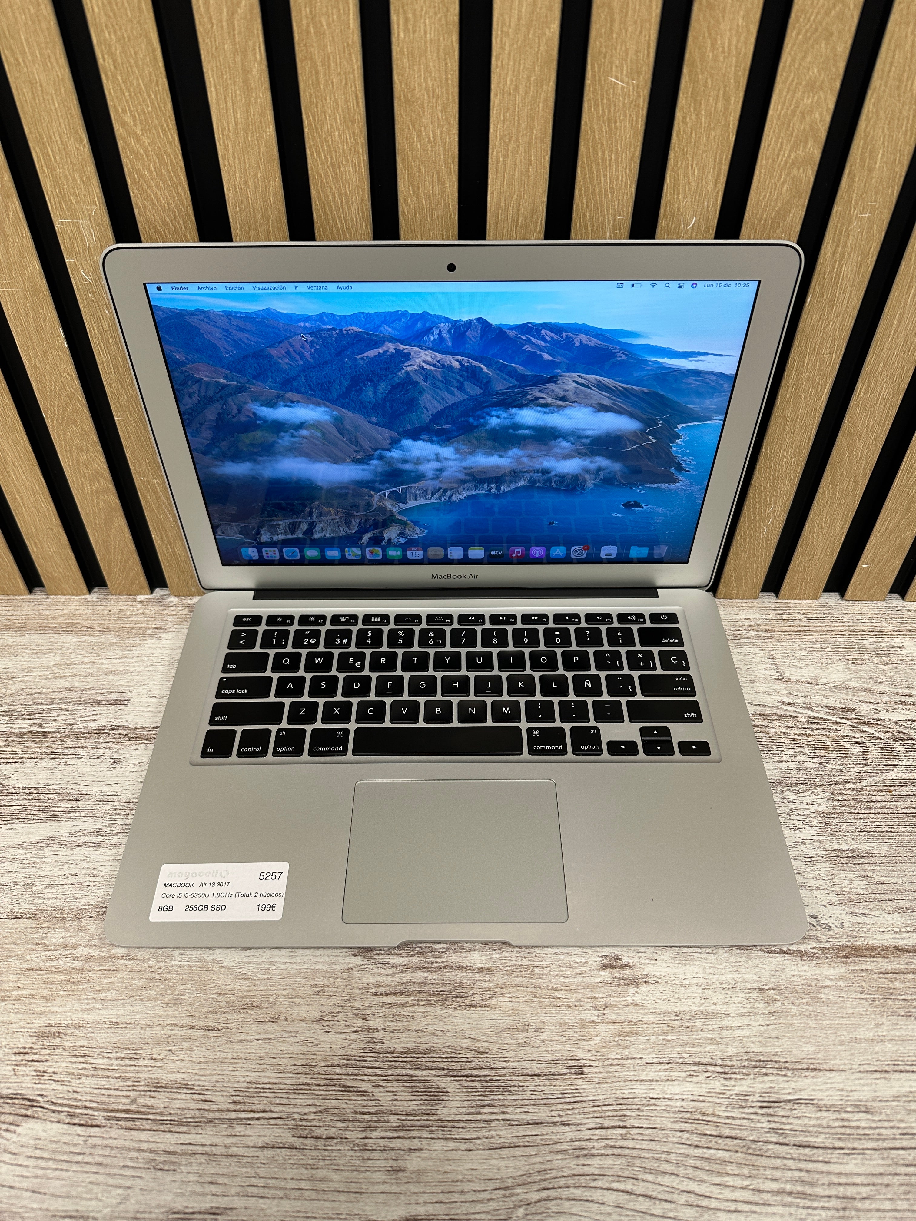 MacBook Air 13" 2017 i5 8gb 256gb SSD