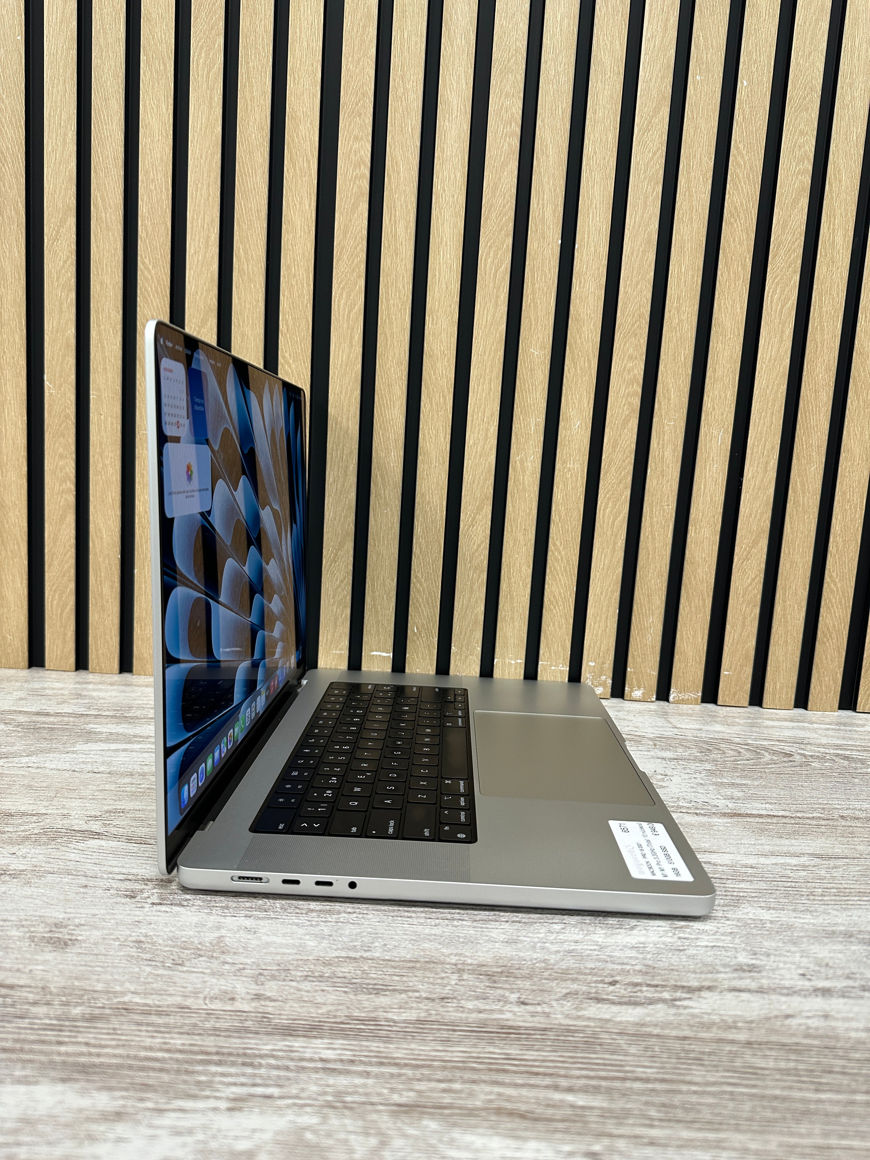 MacBook Pro 16" 2021 M1 PRO 16gb 512gb SSD