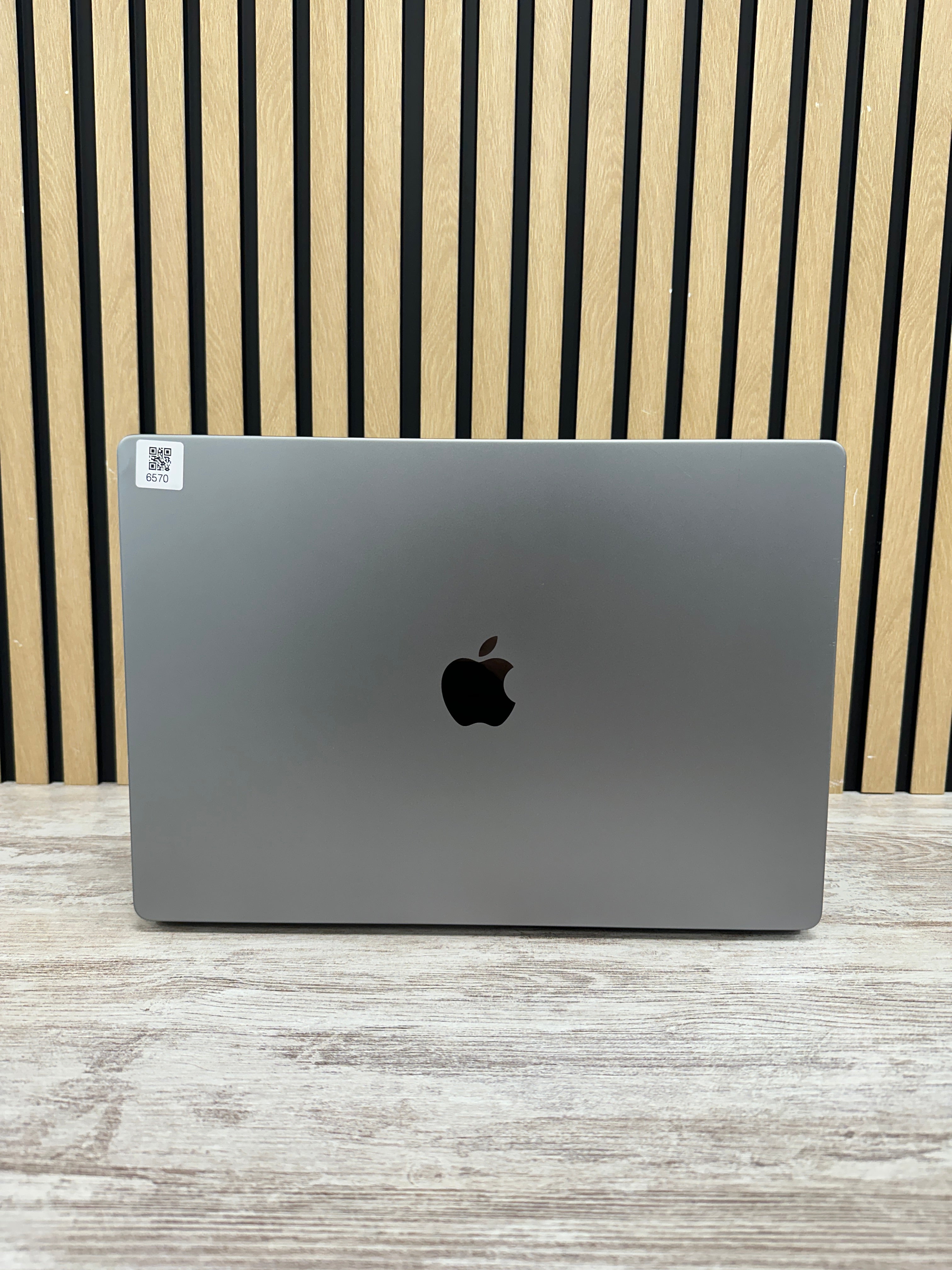 MacBook Pro 16" 2021 M1 PRO 16gb 512gb SSD