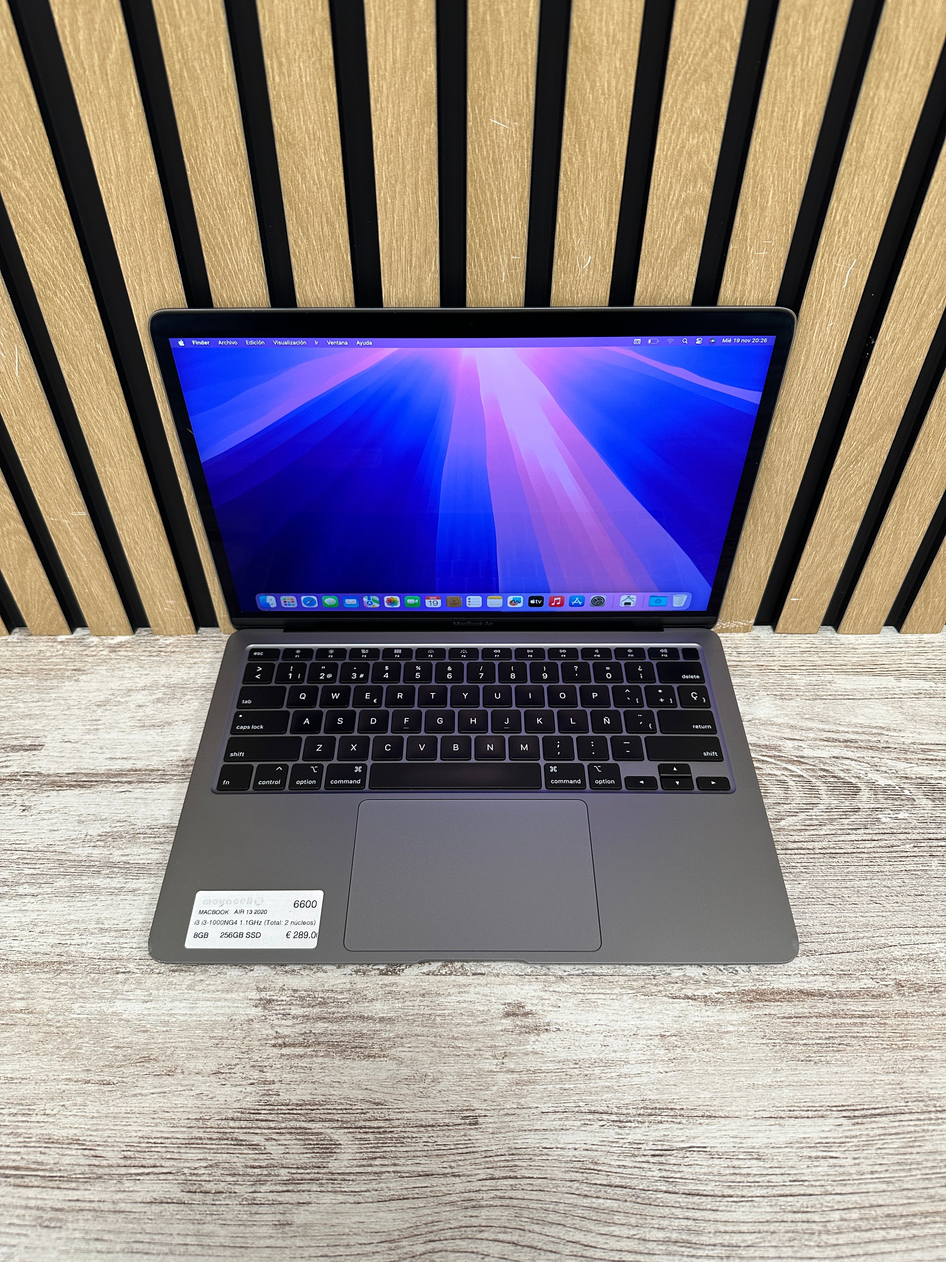 MacBook Air 13" 2020 i3 8gb 256gb SSD