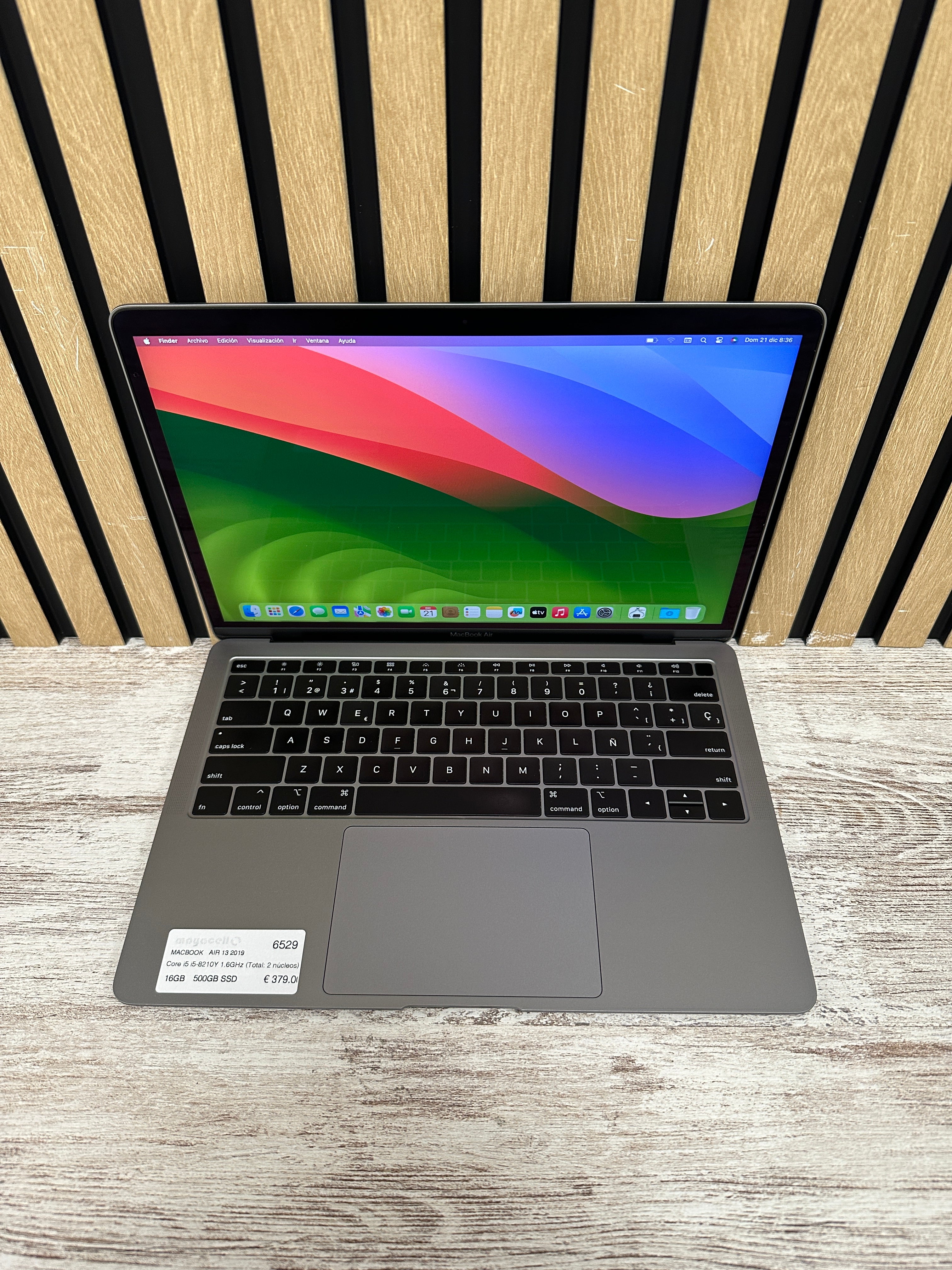 MacBook Air 13" 2019 i5 16gb 500gb SSD
